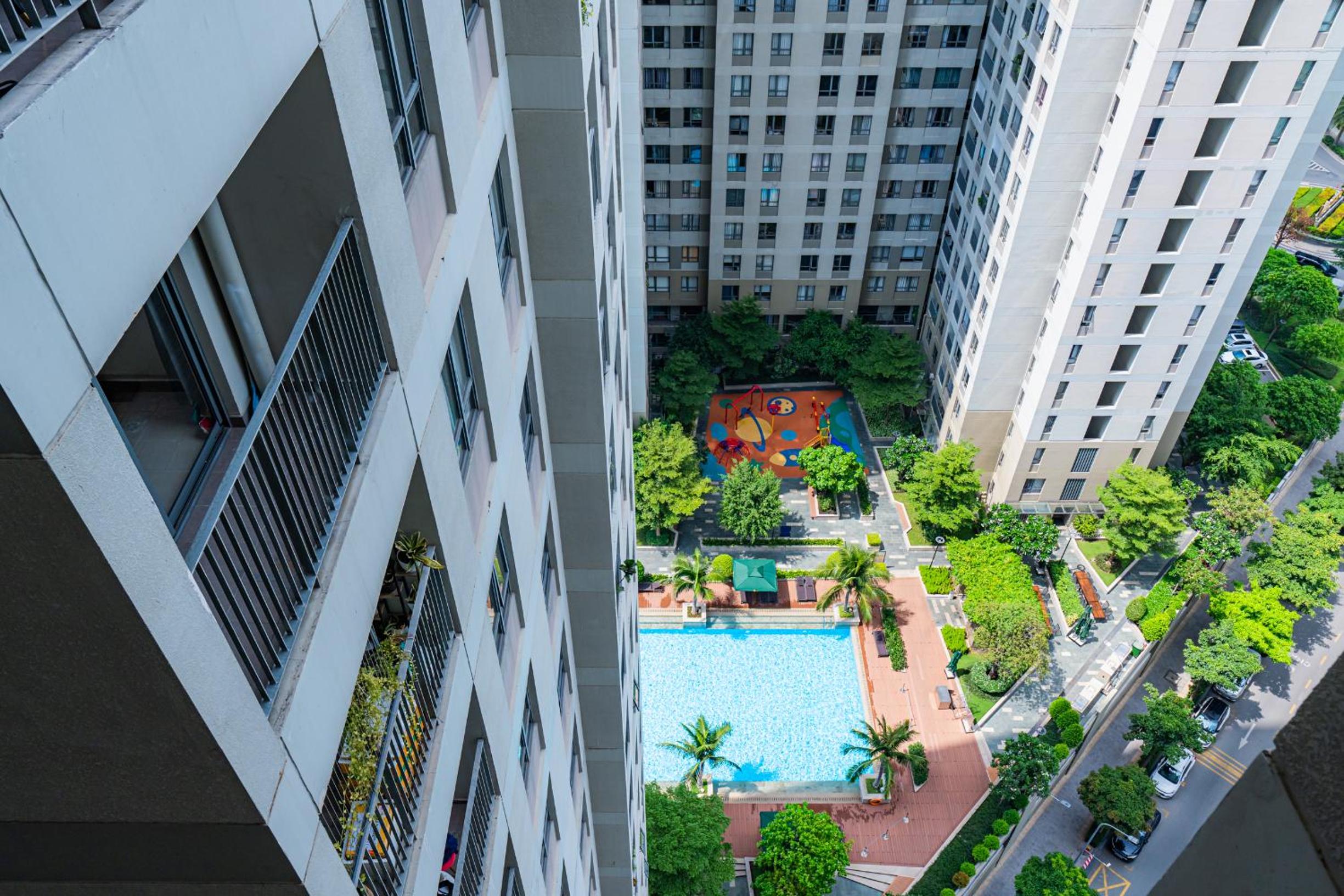 Amazing 1 BR Masteri Thao Dien