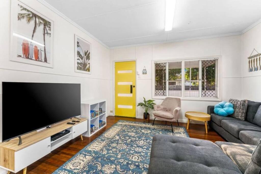 BeachBox - Stones Throw From The Beach