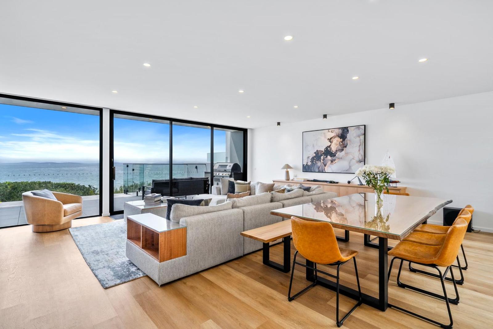 Award-winning beachfront luxury in Cremorne