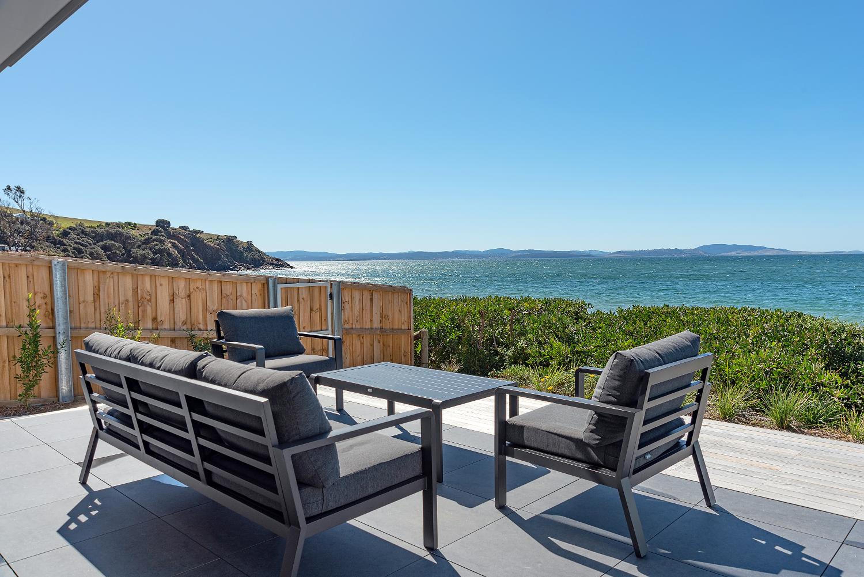 Award-winning beachfront luxury in Cremorne