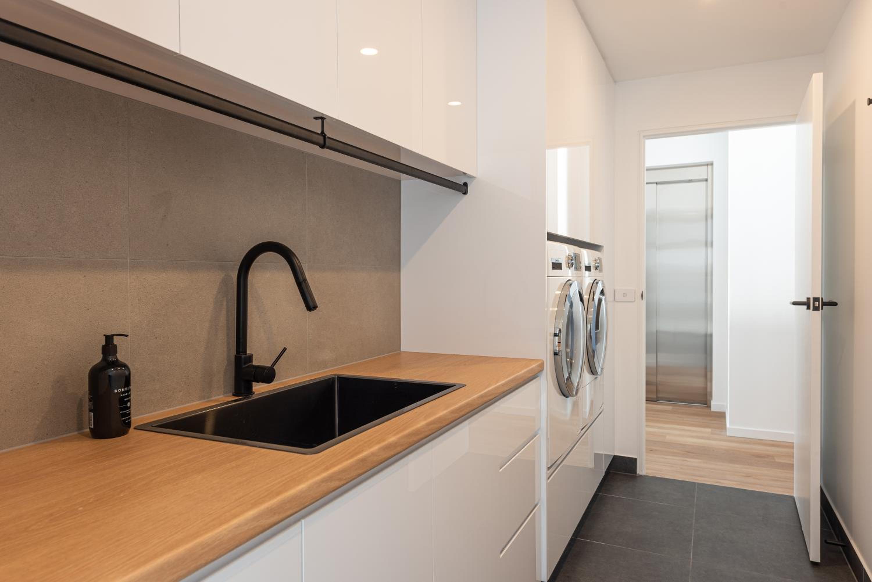 Award-winning beachfront luxury in Cremorne