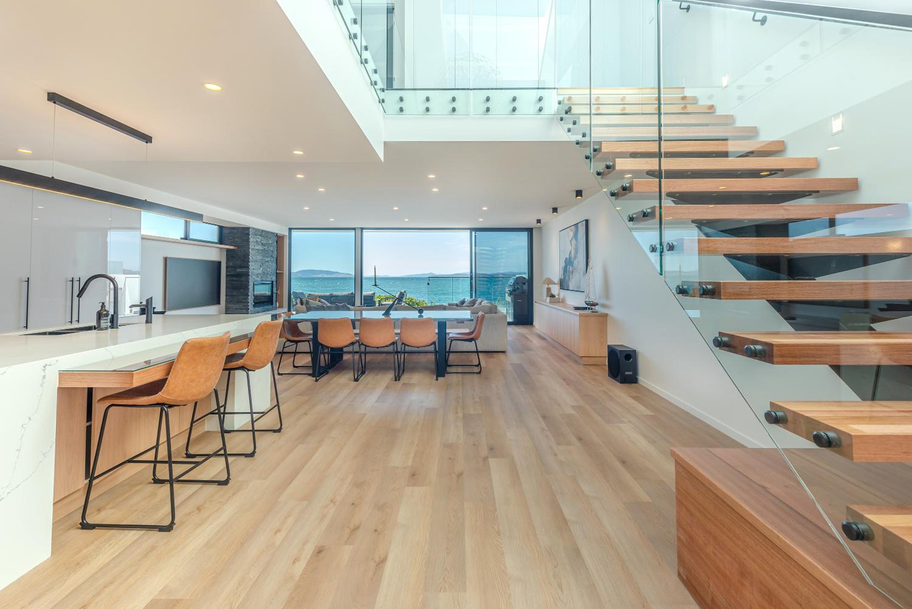 Award-winning beachfront luxury in Cremorne