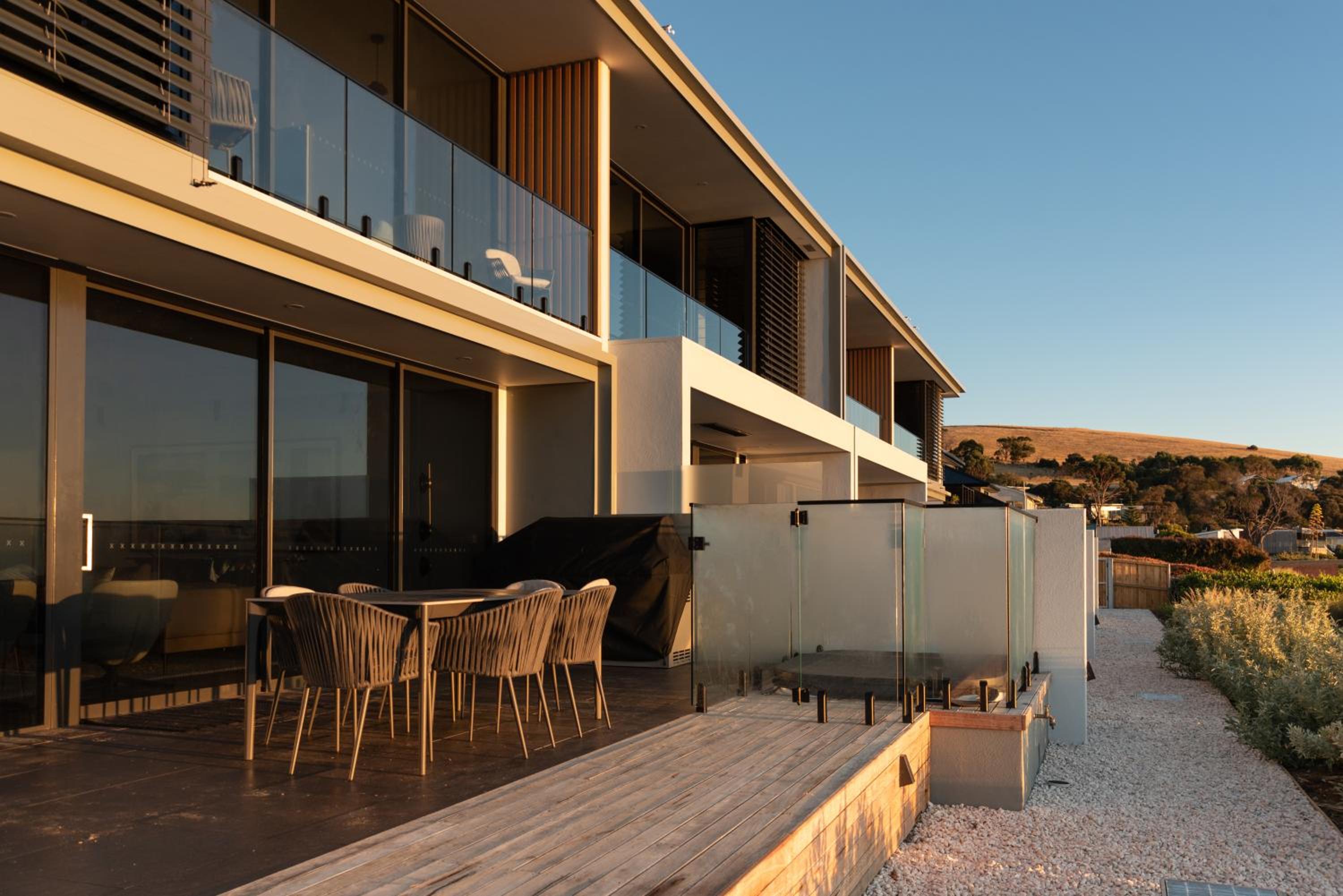 Award-winning beachfront luxury in Cremorne