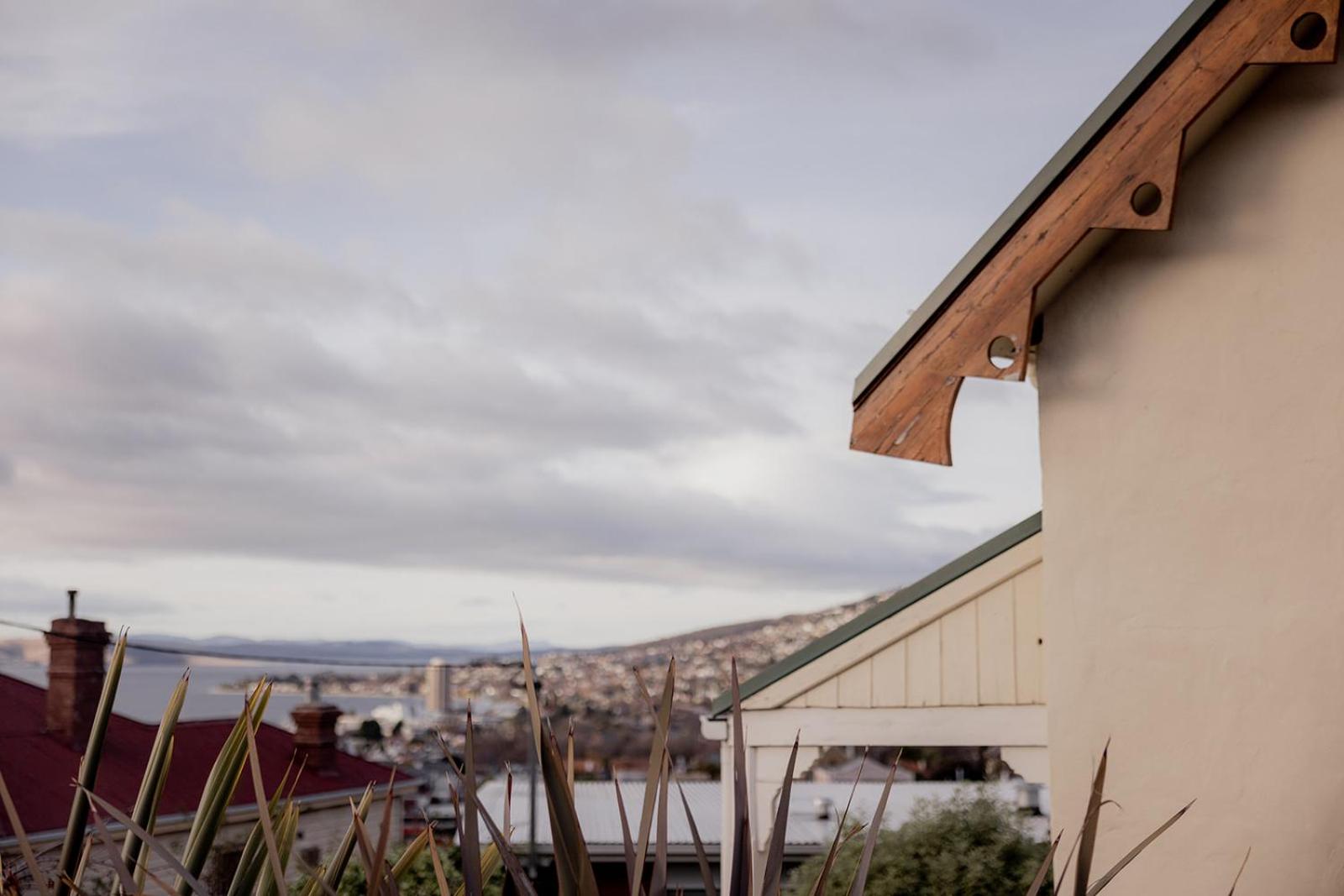 Cosy Heritage Cottage in West Hobart