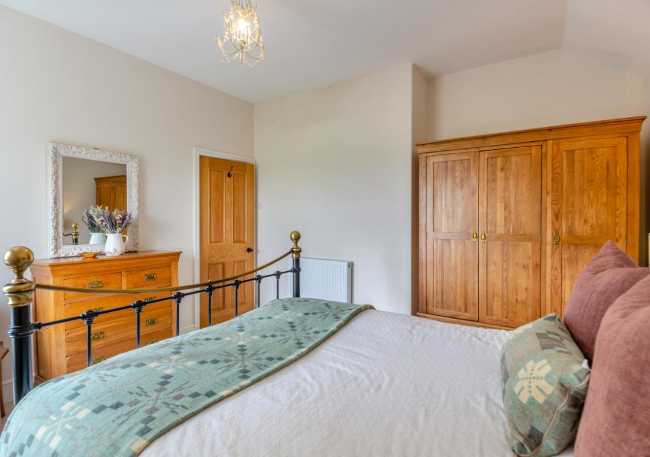 2 Bed in Pencaenewydd oc-t29187