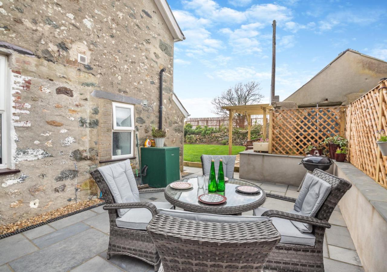 2 Bed in Pencaenewydd oc-t29187