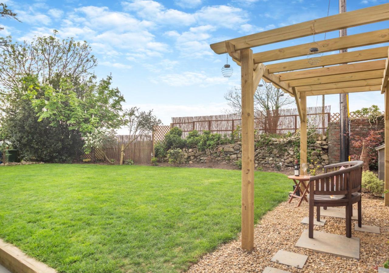 2 Bed in Pencaenewydd oc-t29187
