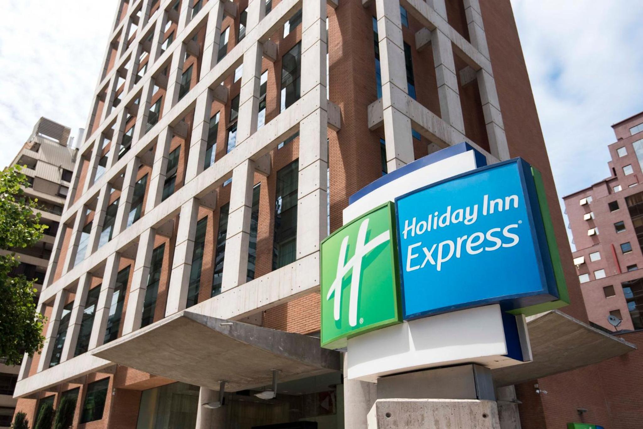 Hotel Holiday Inn Express Santiago Las Condes, an IHG Hotel - Image 1