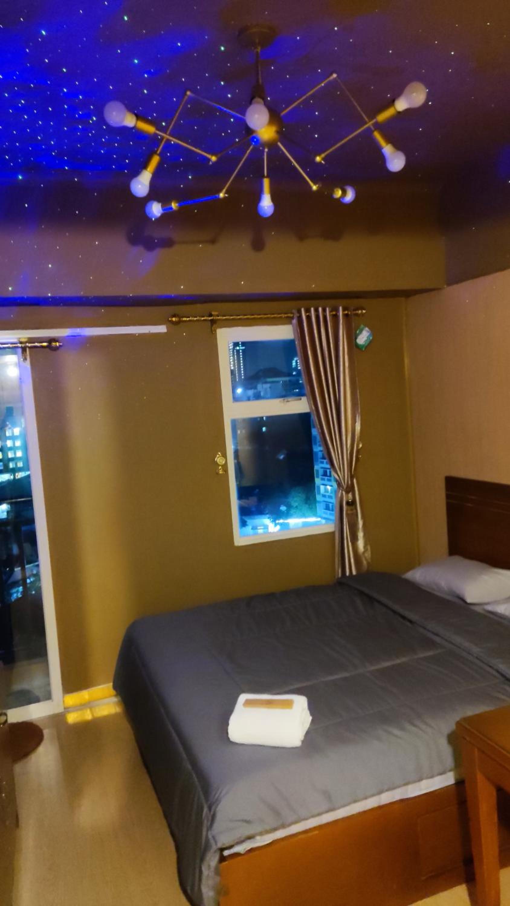 Younz Apartemen By Margonda Residence 2