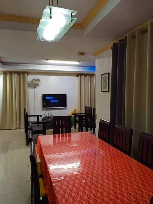 Lovely House in Tagaytay w Pool near Skyranch