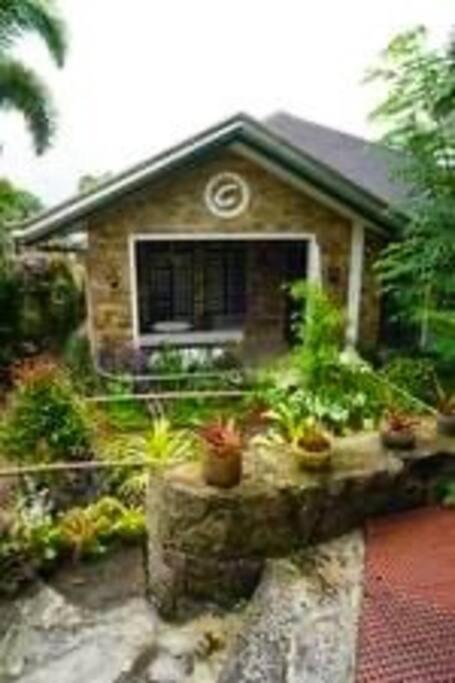 Lovely House in Tagaytay w Pool near Skyranch