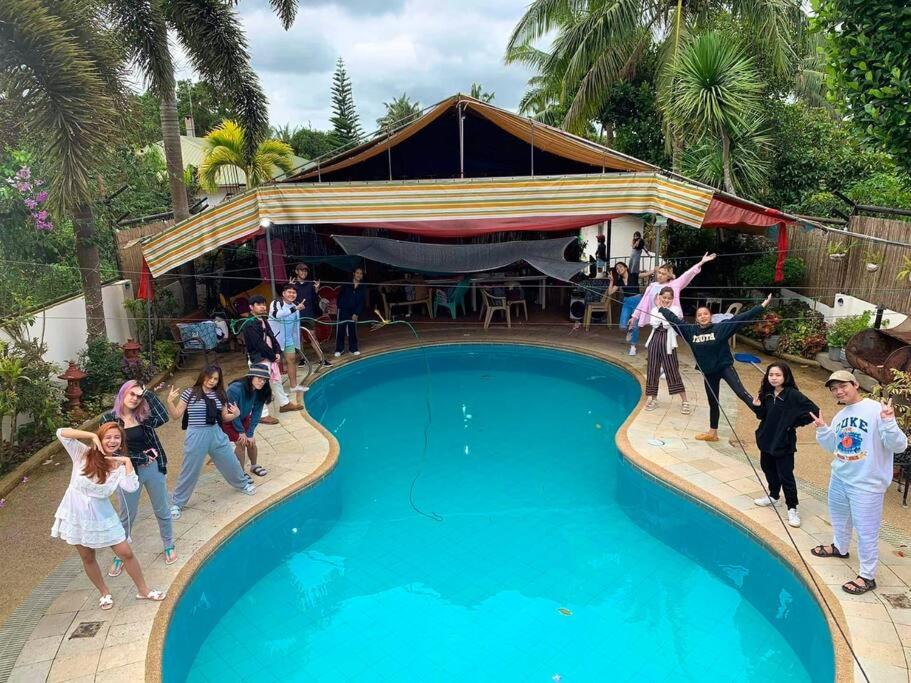 Lovely House in Tagaytay w Pool near Skyranch
