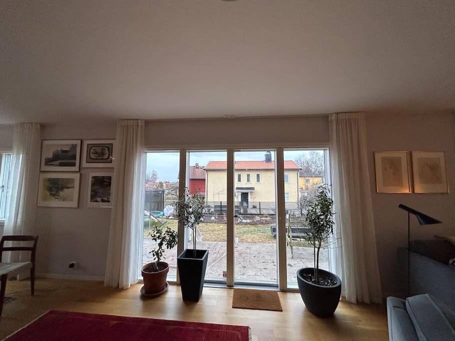 Spacious house close to nature and Stockholm City. photo 4