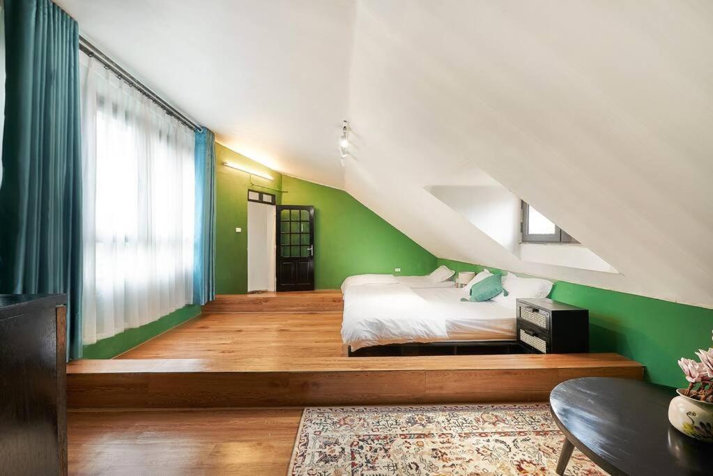 Indochine Duplex 1min to HoanKiem lake by SSens Homes