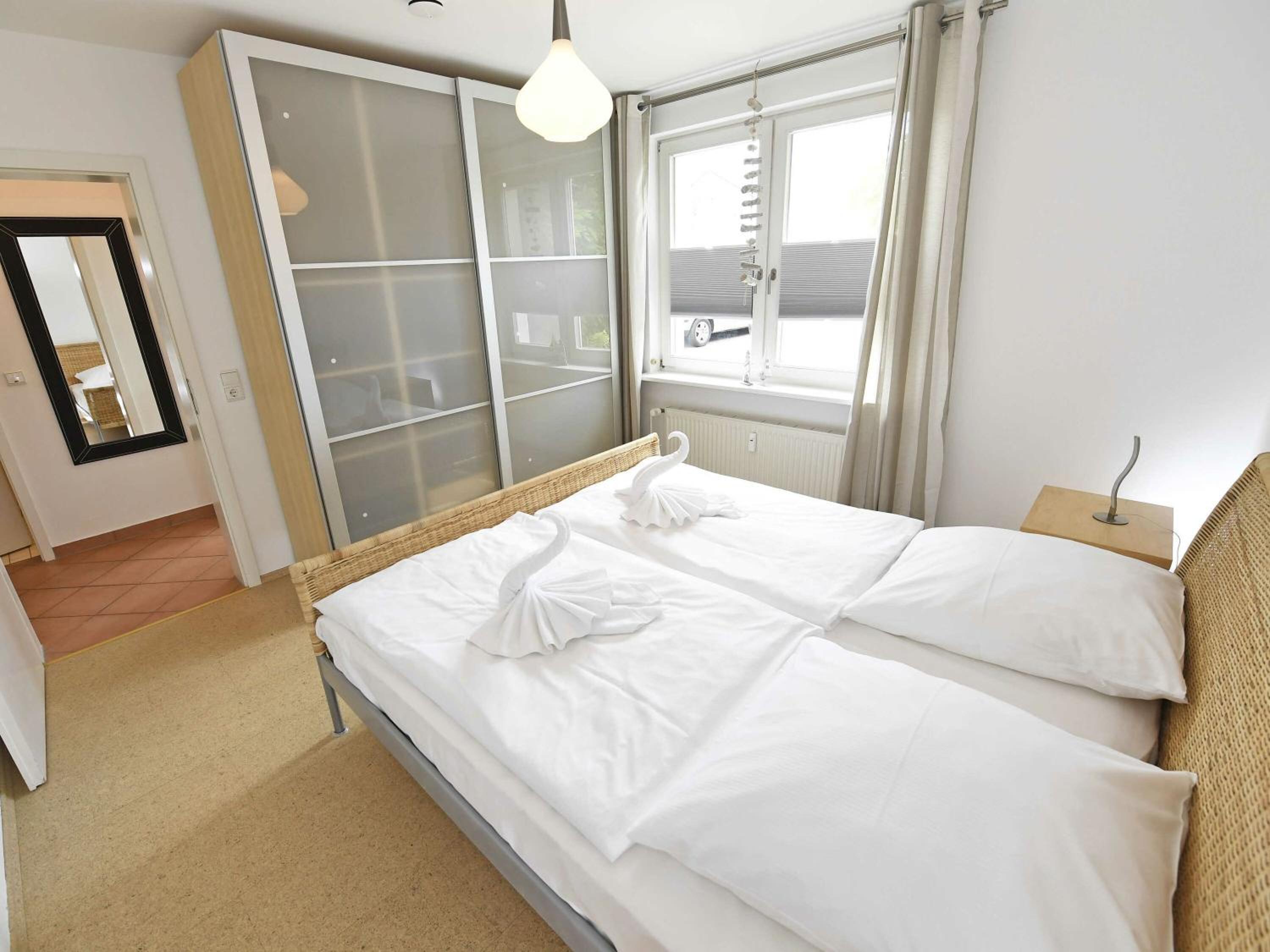 Haus "Concordia" in Binz - WG 02 "Seedorf" mit Terrasse, strandnah view 4