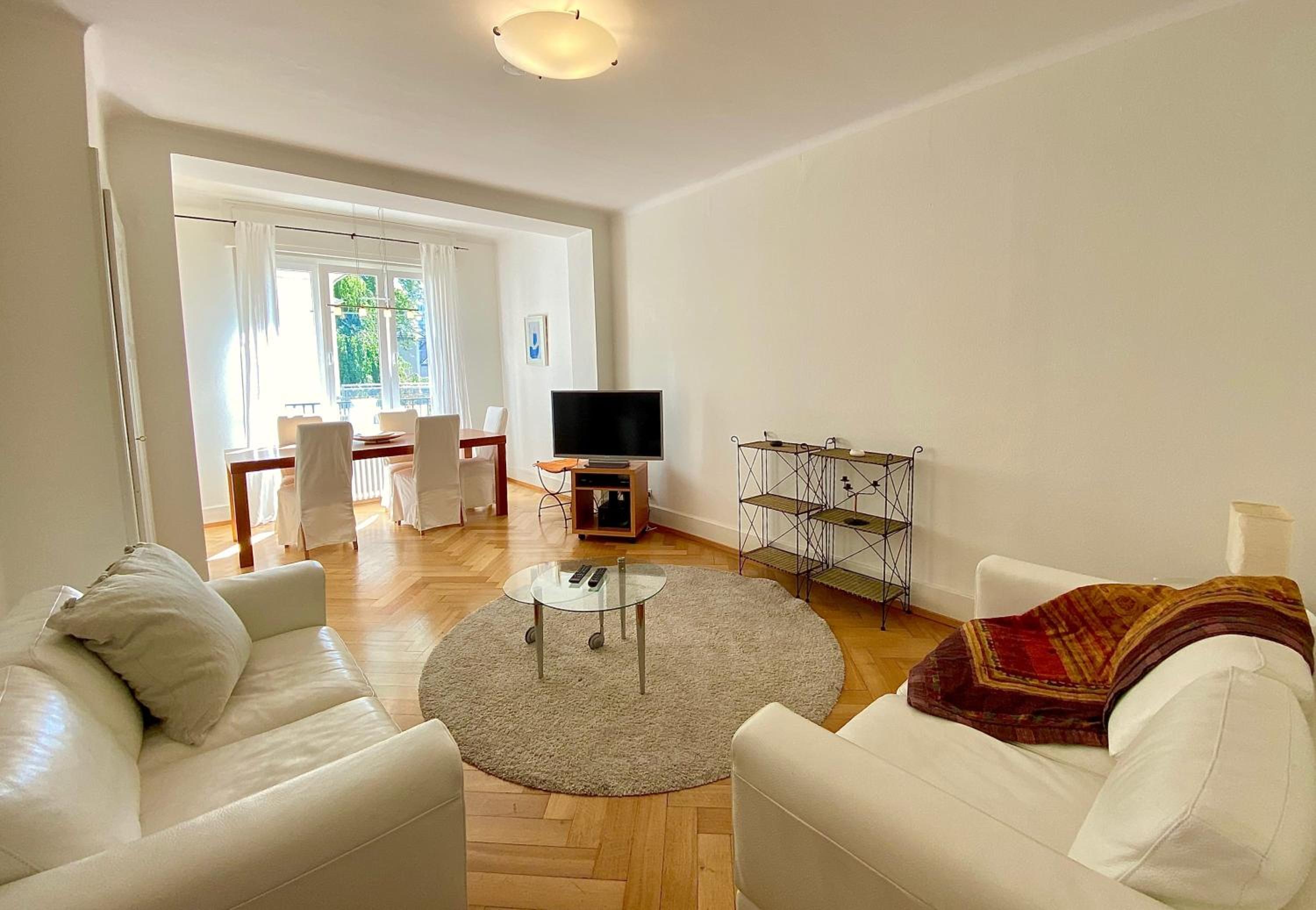 Very nice apartment close to the lake