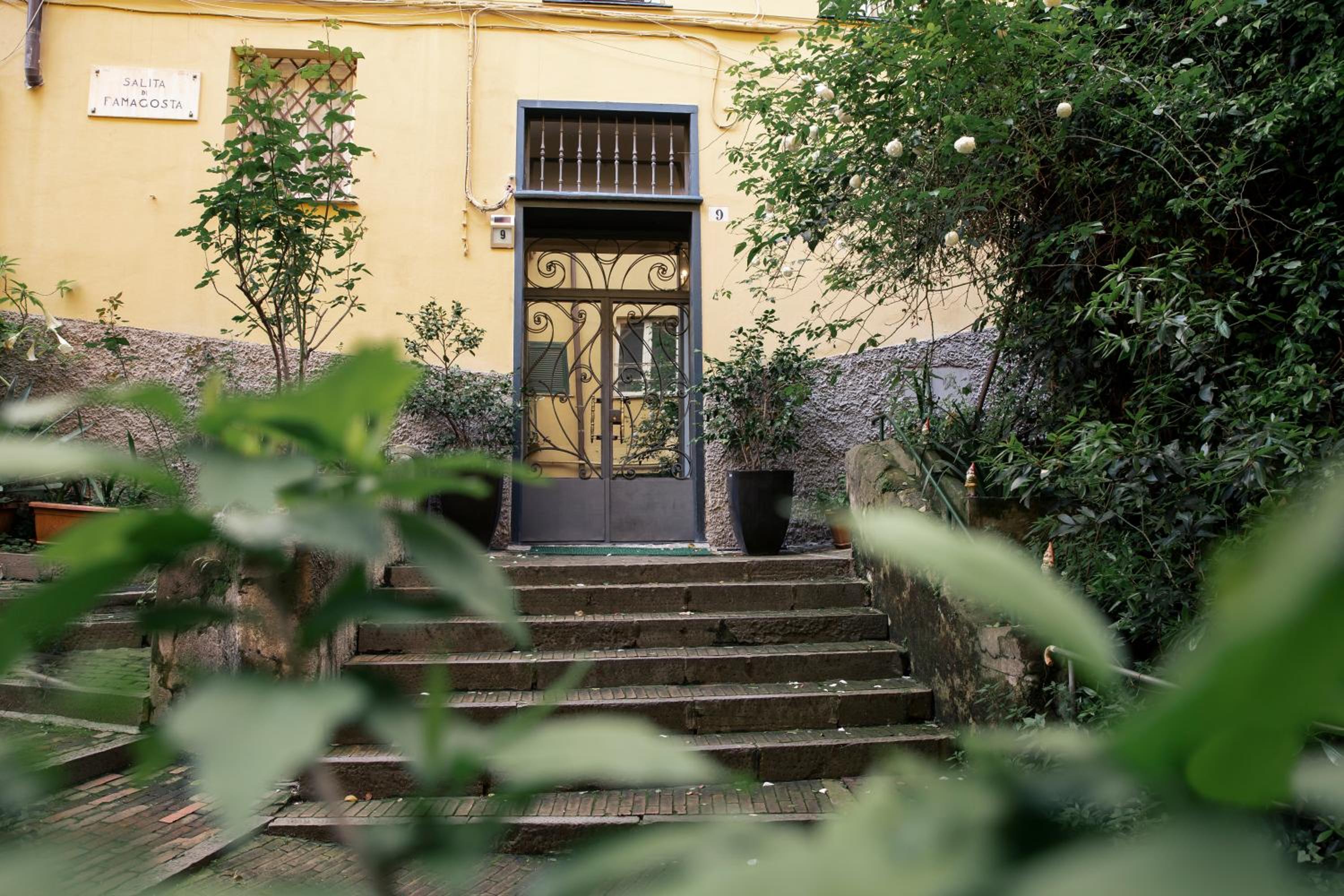 Casa Del Borgo view 3