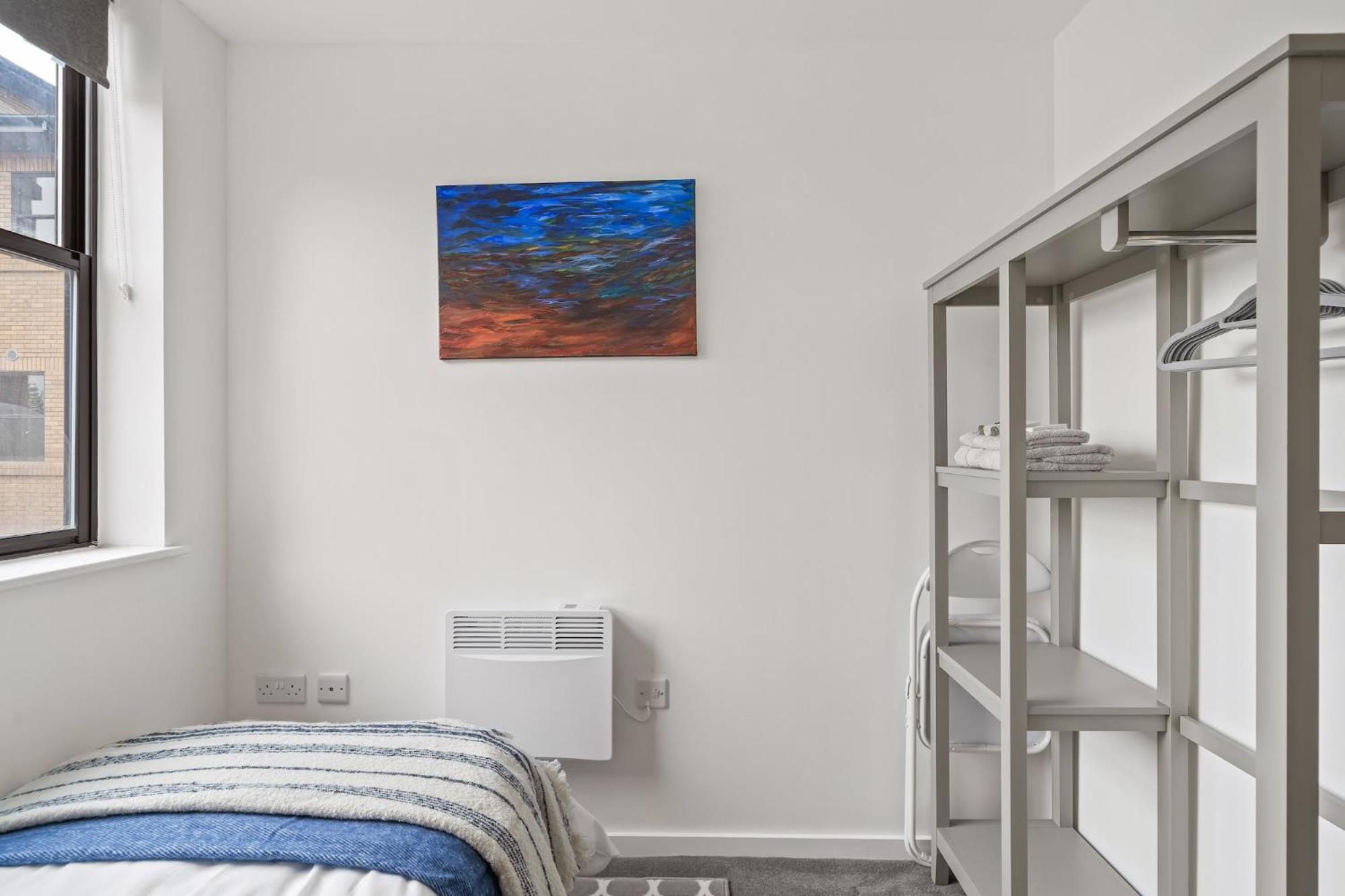 Modern Apartment Private Parking Central Taunton