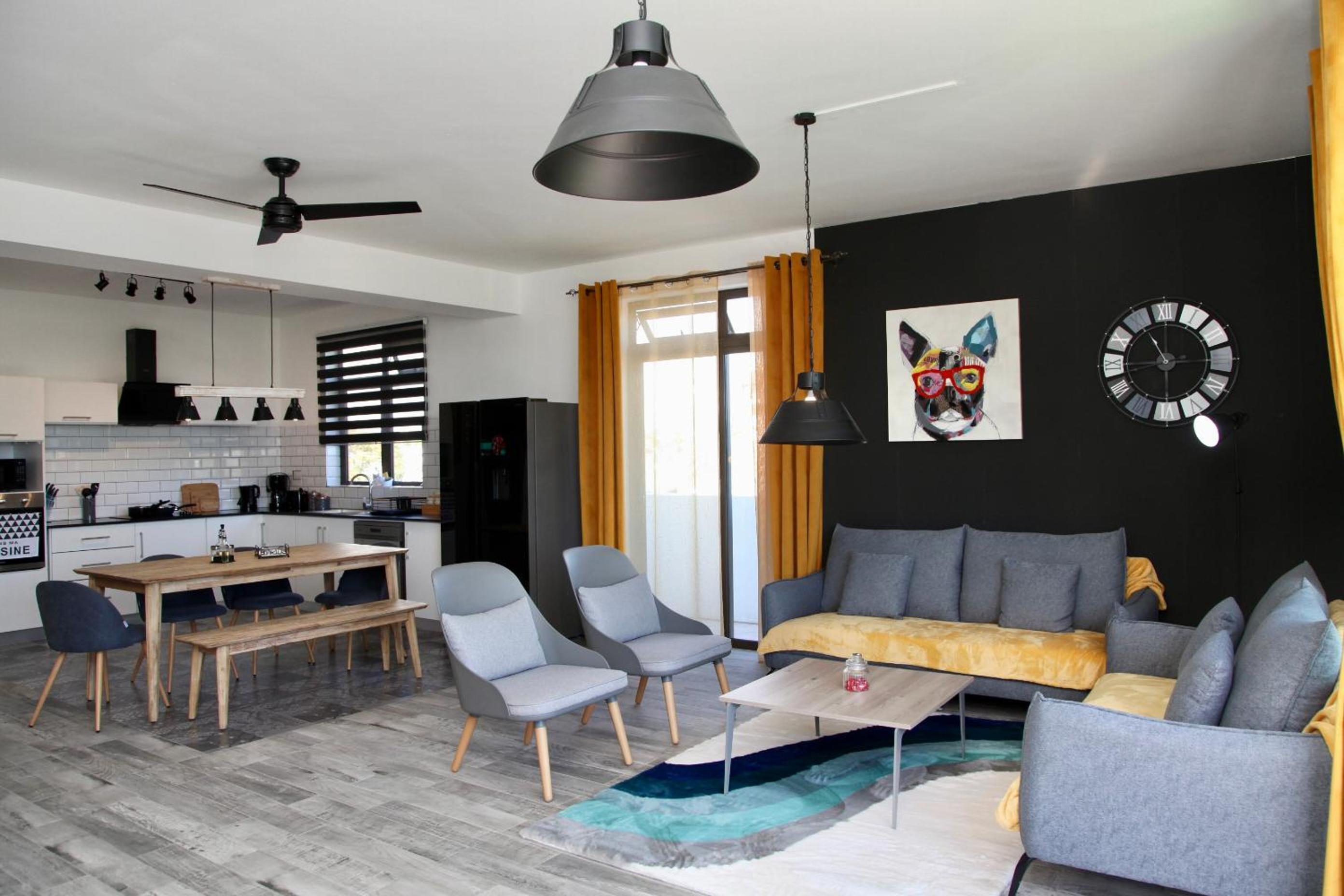 Lux Penthouse Apartment 3 bedrooms Quatre Bornes view 4