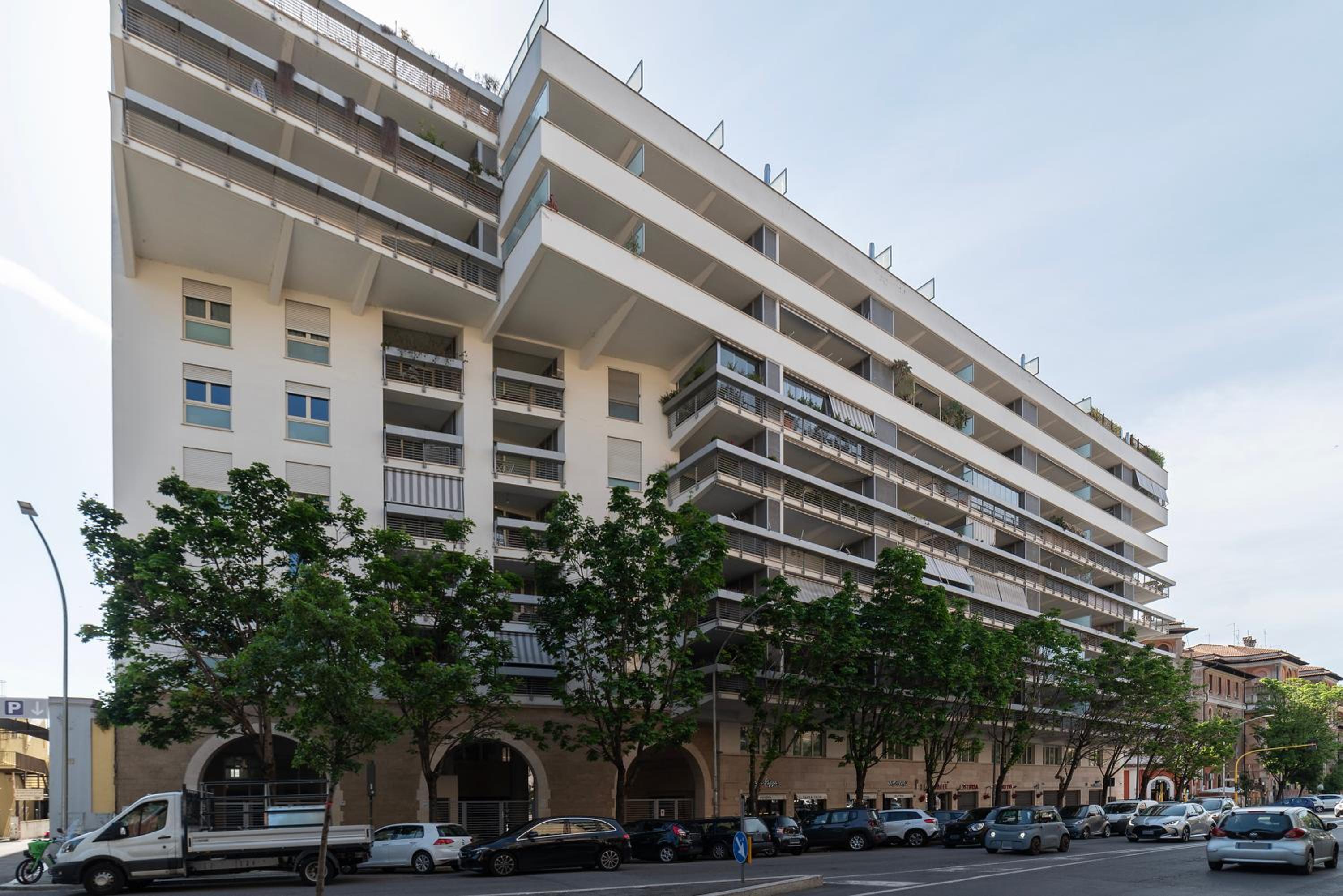 GuestHost - Porta Portese Modern Terrace Apartment