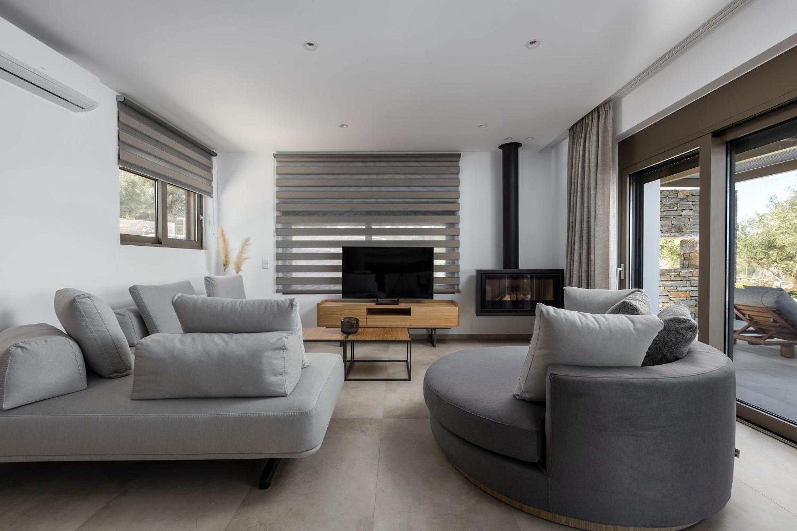 Porto Cali, Earthy Retreat Amidst Nature by etouri