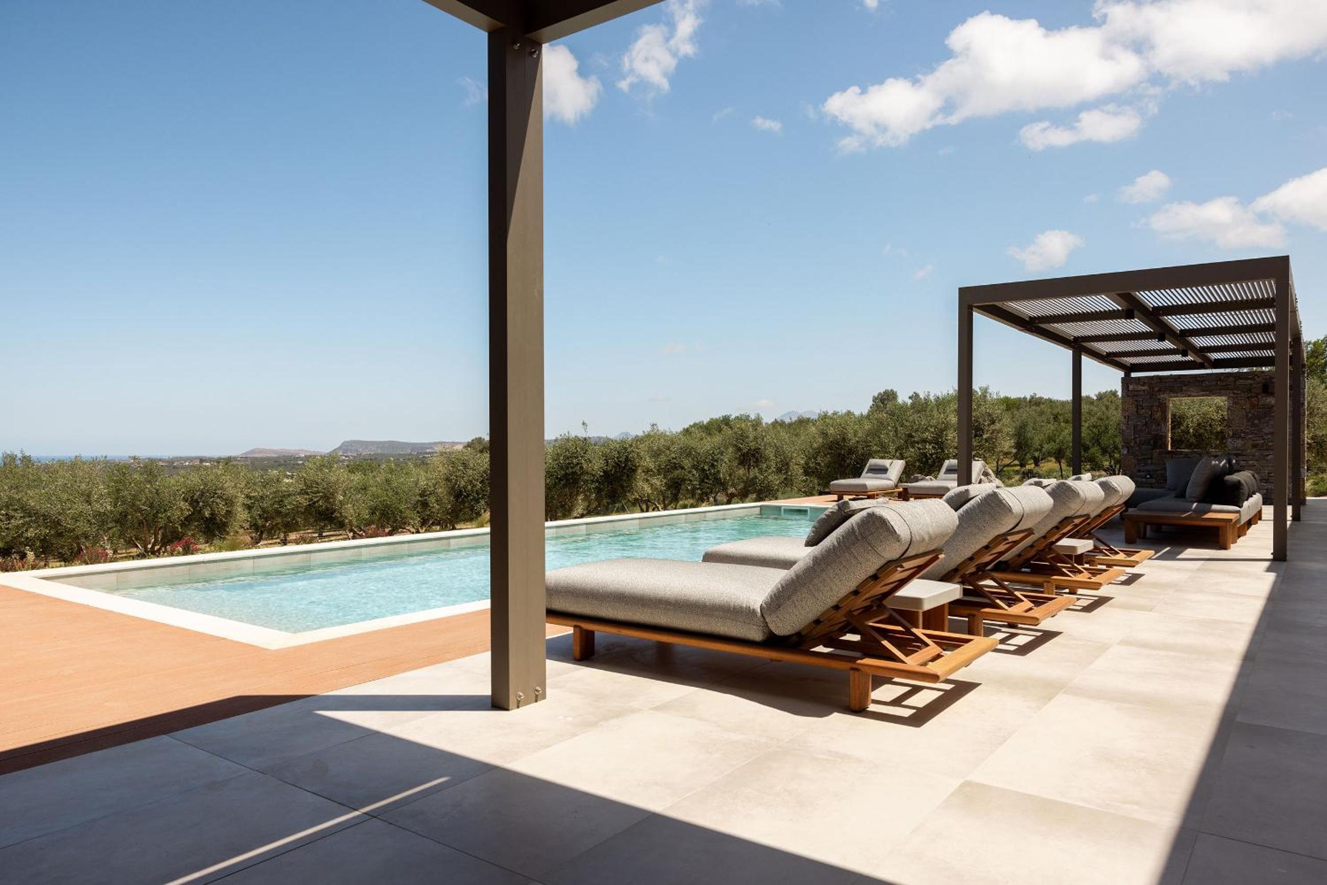 Porto Cali, Earthy Retreat Amidst Nature by etouri