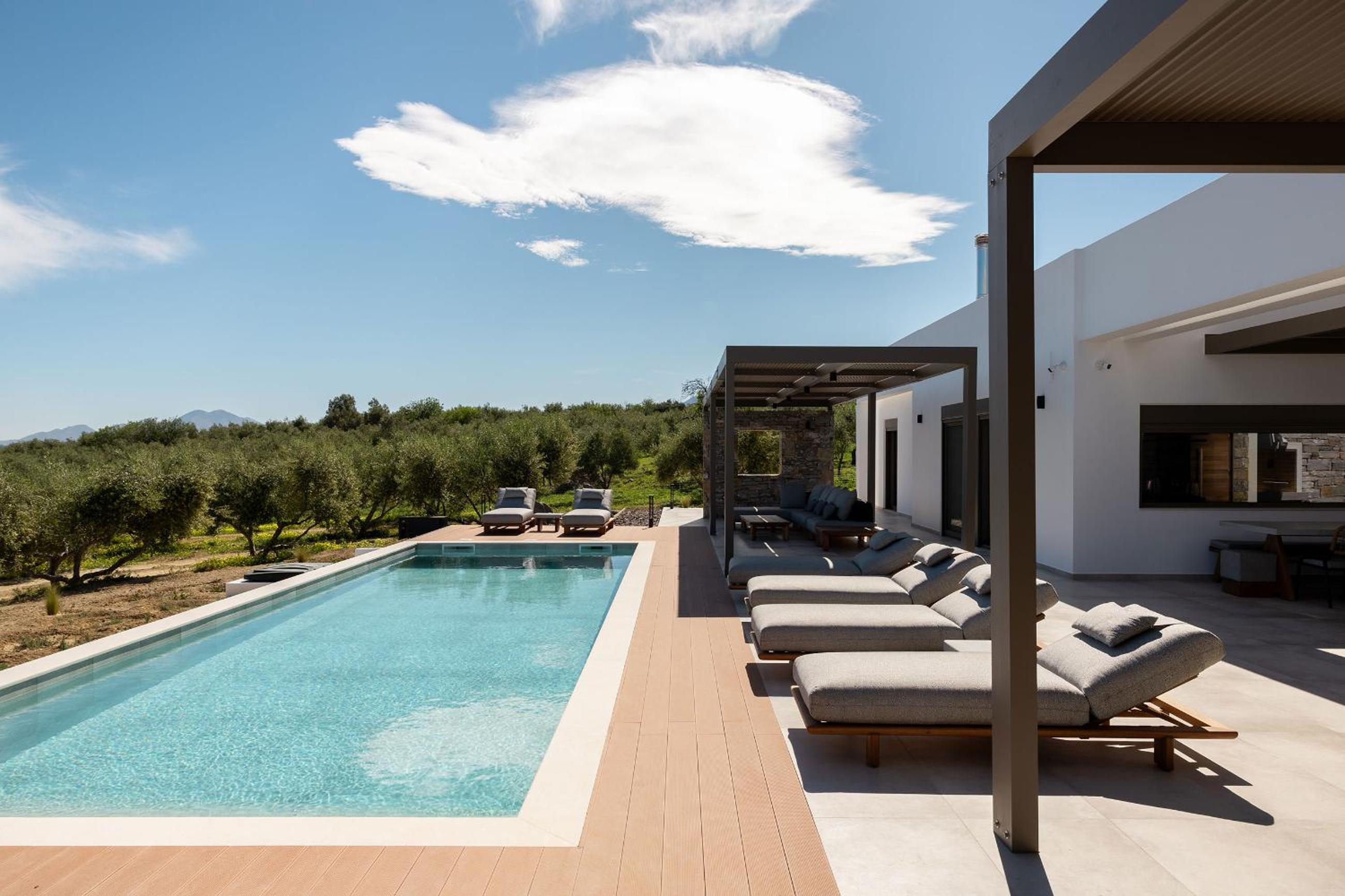 Porto Cali, Earthy Retreat Amidst Nature by etouri