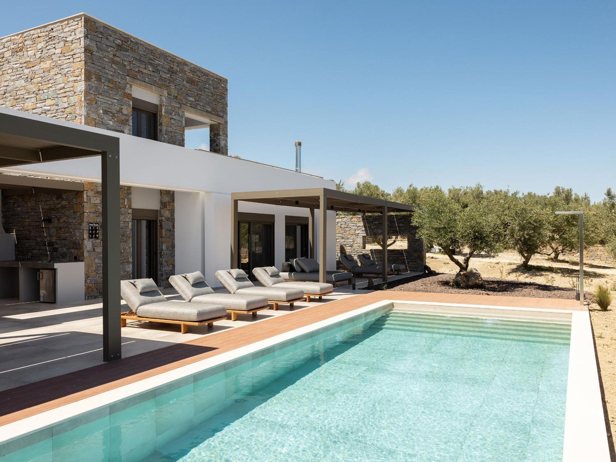 Porto Cali, Earthy Retreat Amidst Nature by etouri