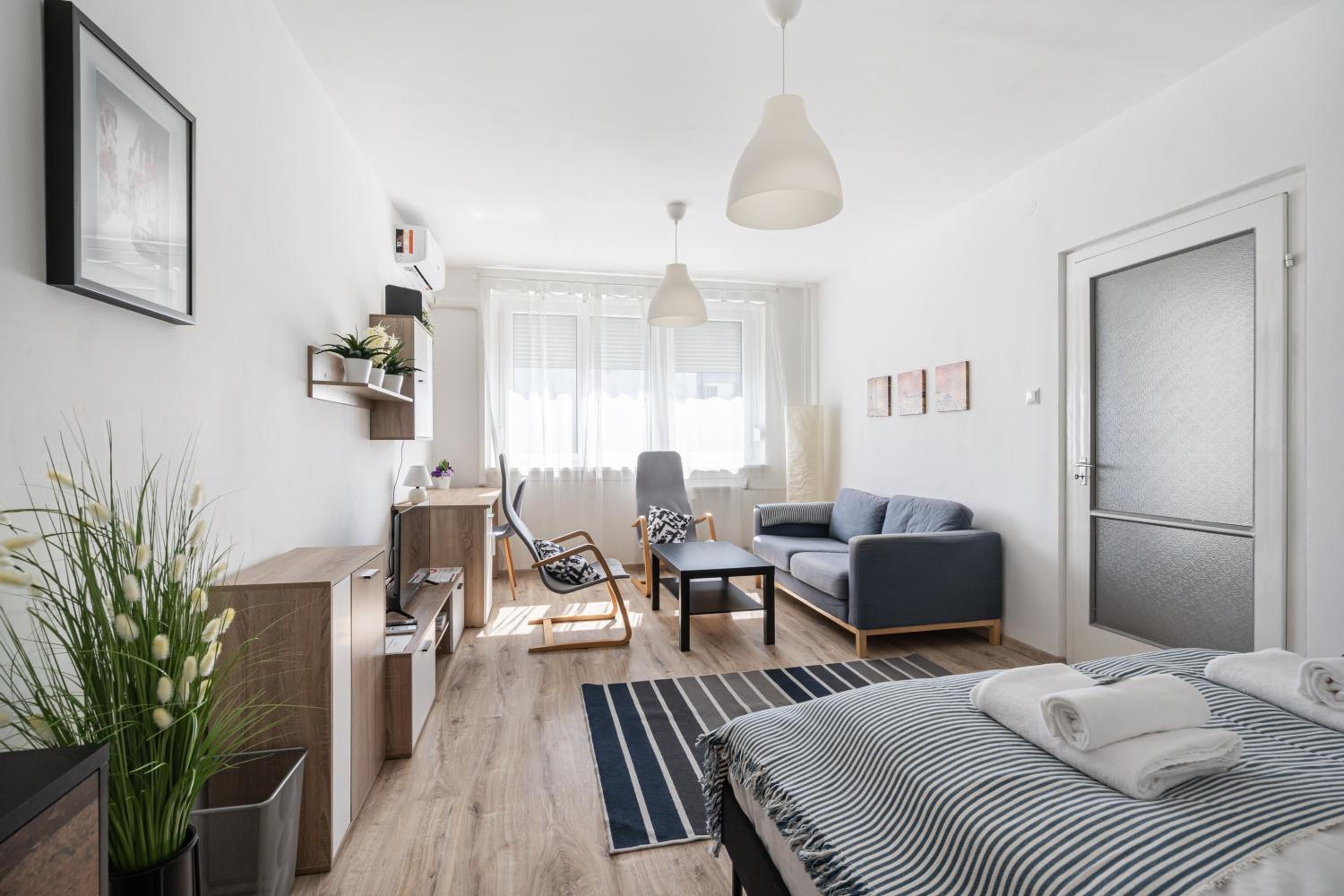 Lunar Love Apartment