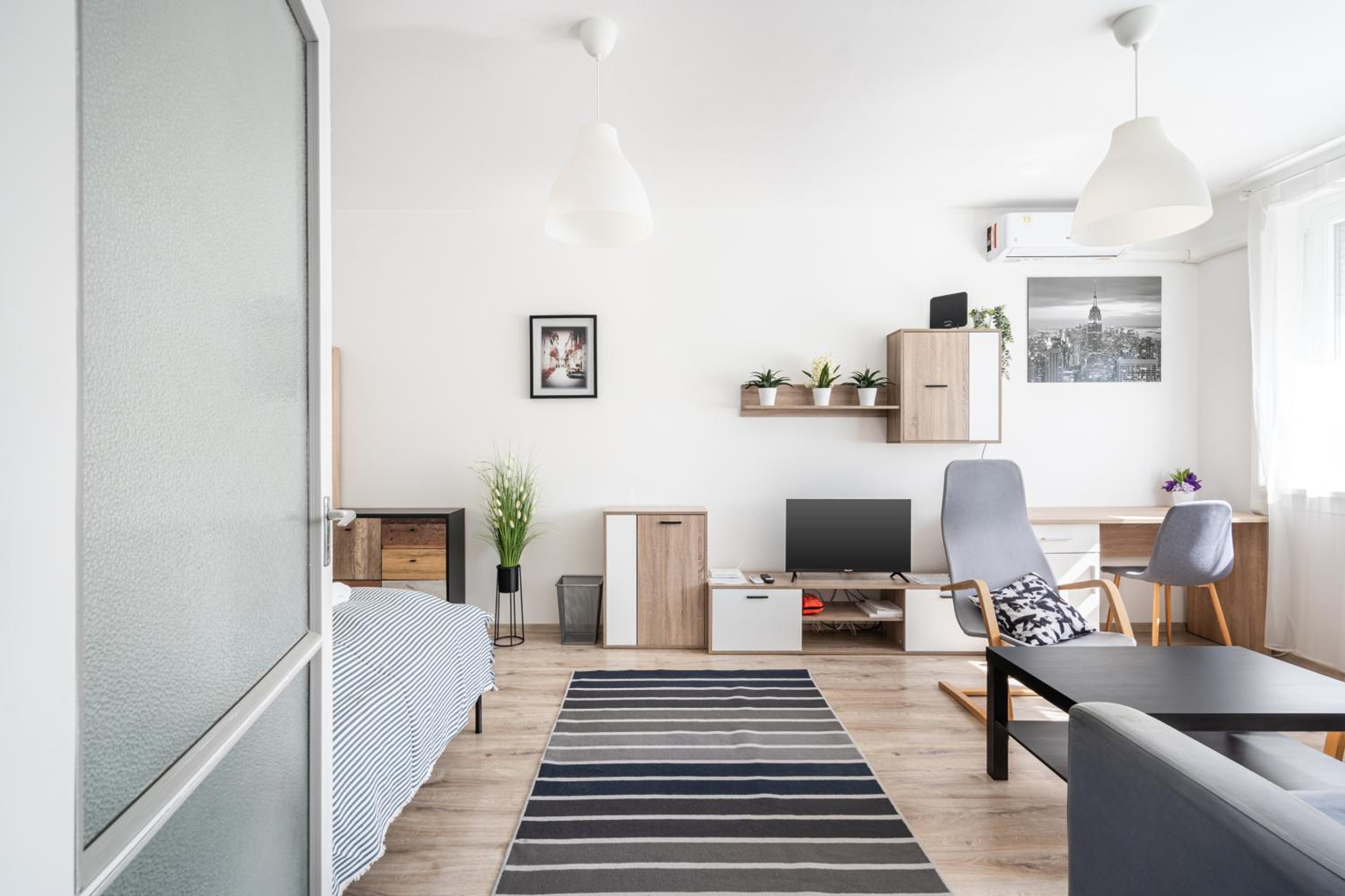 Lunar Love Apartment