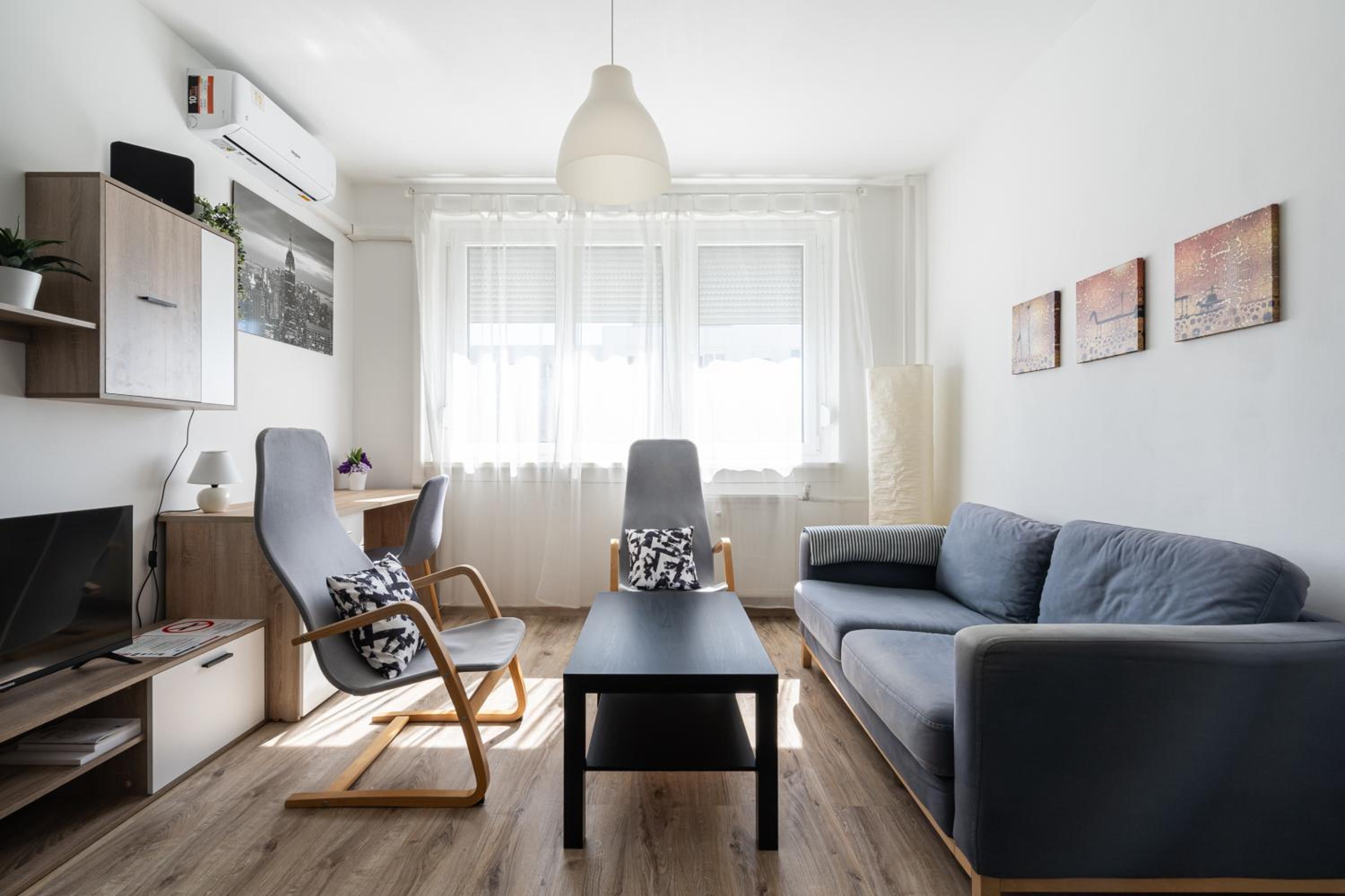 Lunar Love Apartment
