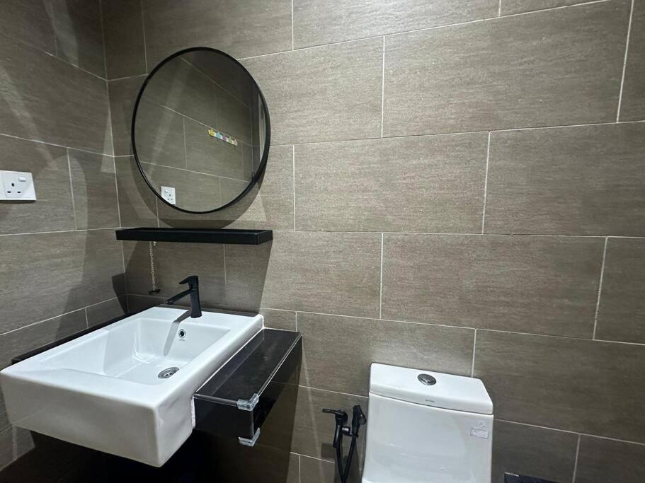 Melaka Homestay/3Bedroom/up to 12pax/Wi-Fi photo 2