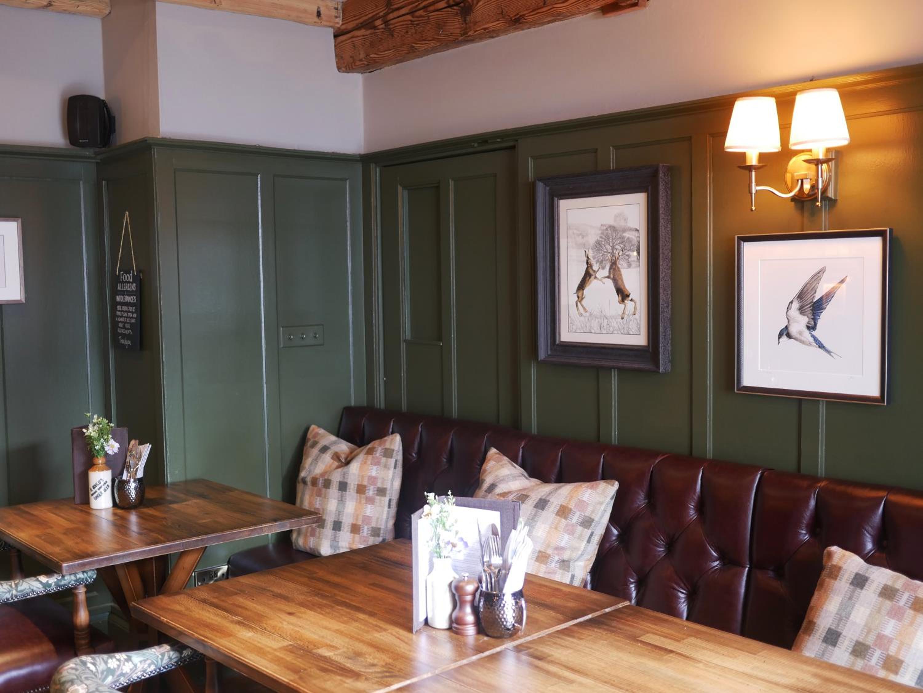 Queens Head Inn & Restaurant