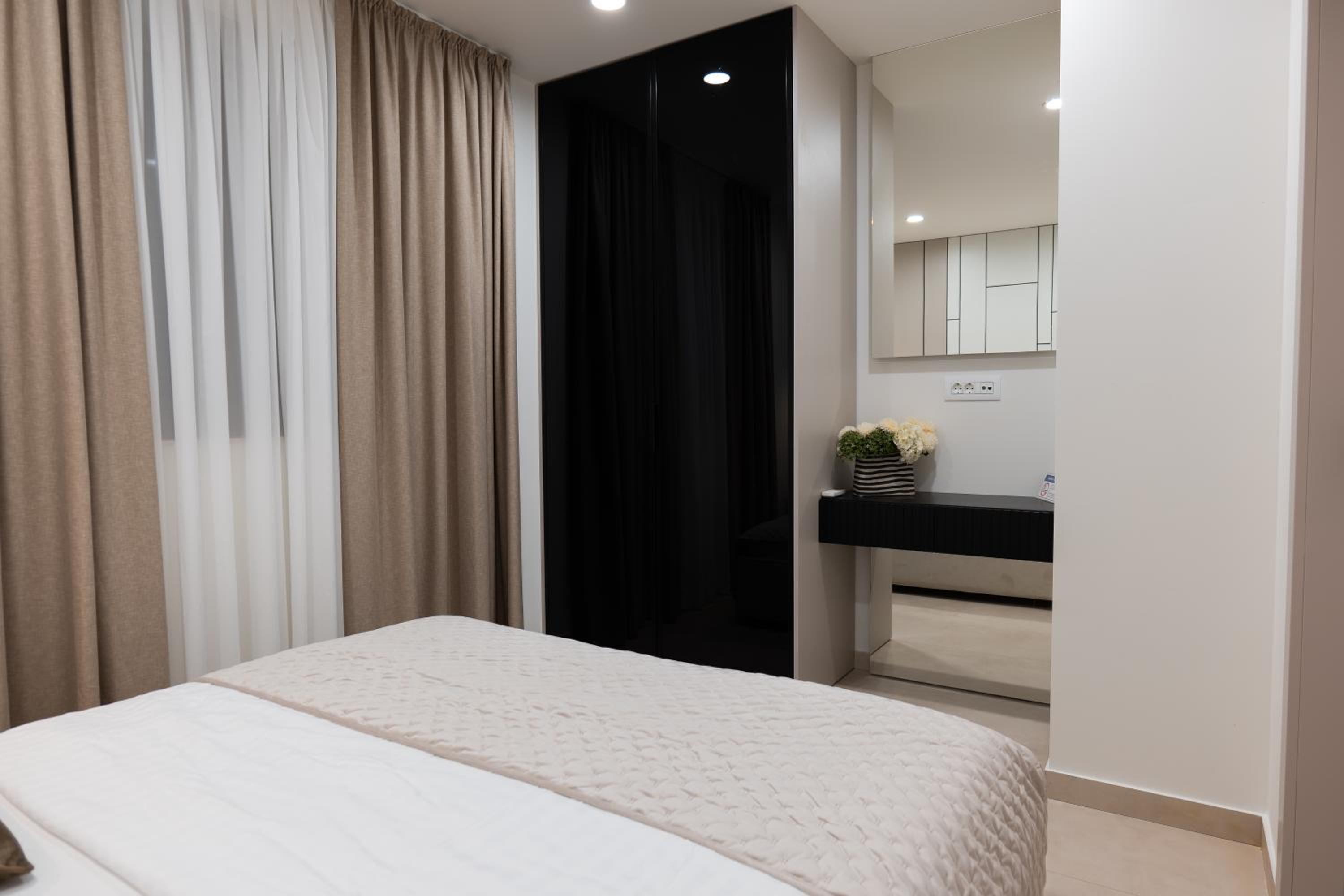 Photo 80