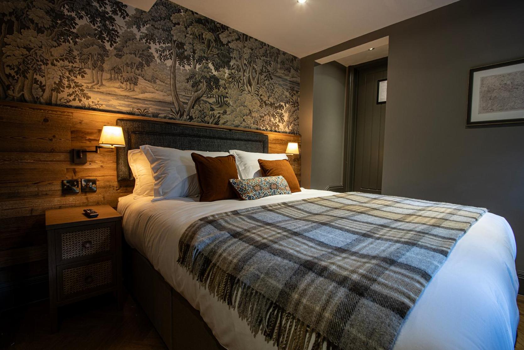 Queens Head Inn & Restaurant