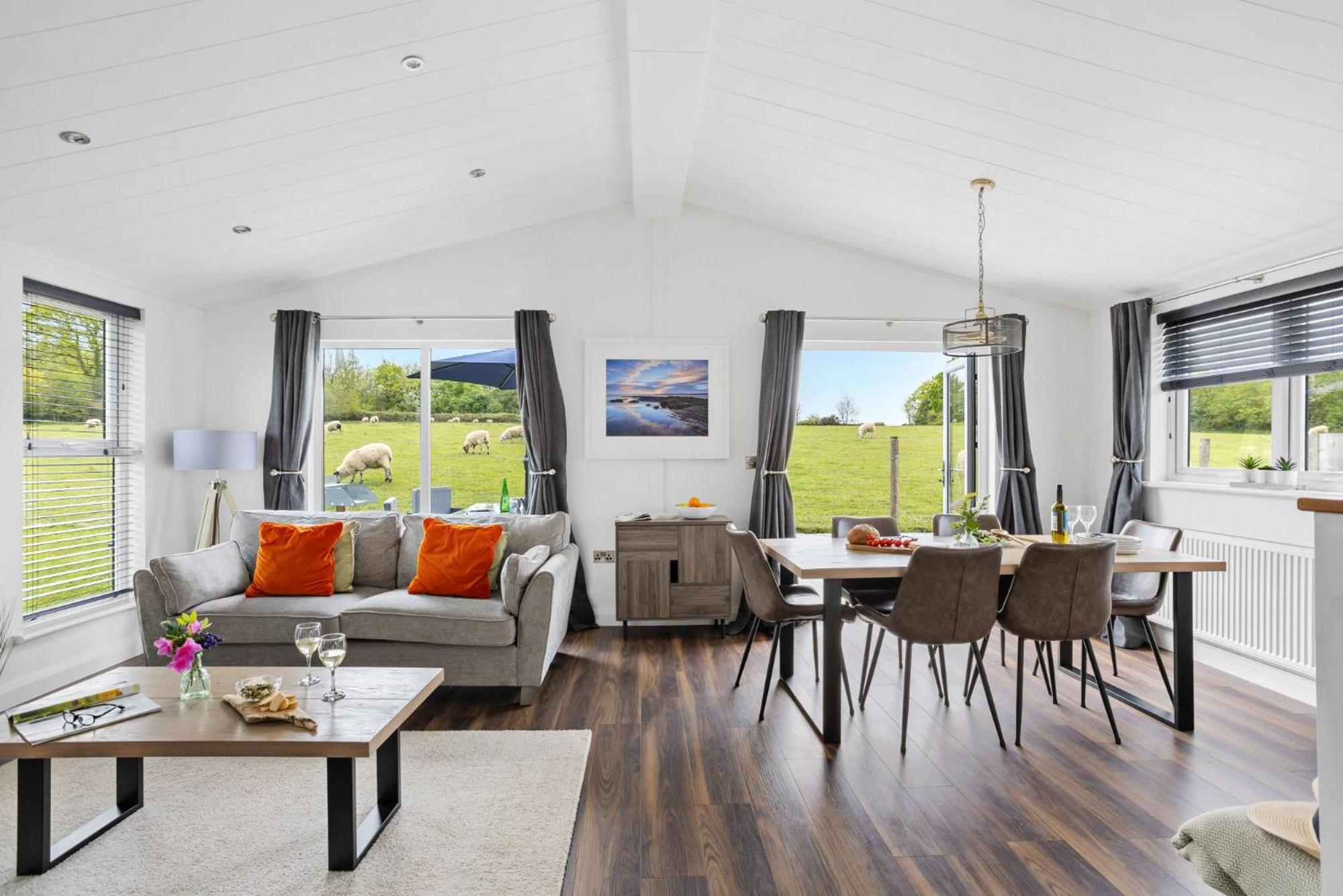 Snowdrop Lodge, 9 Roadford Lake Lodges view 2