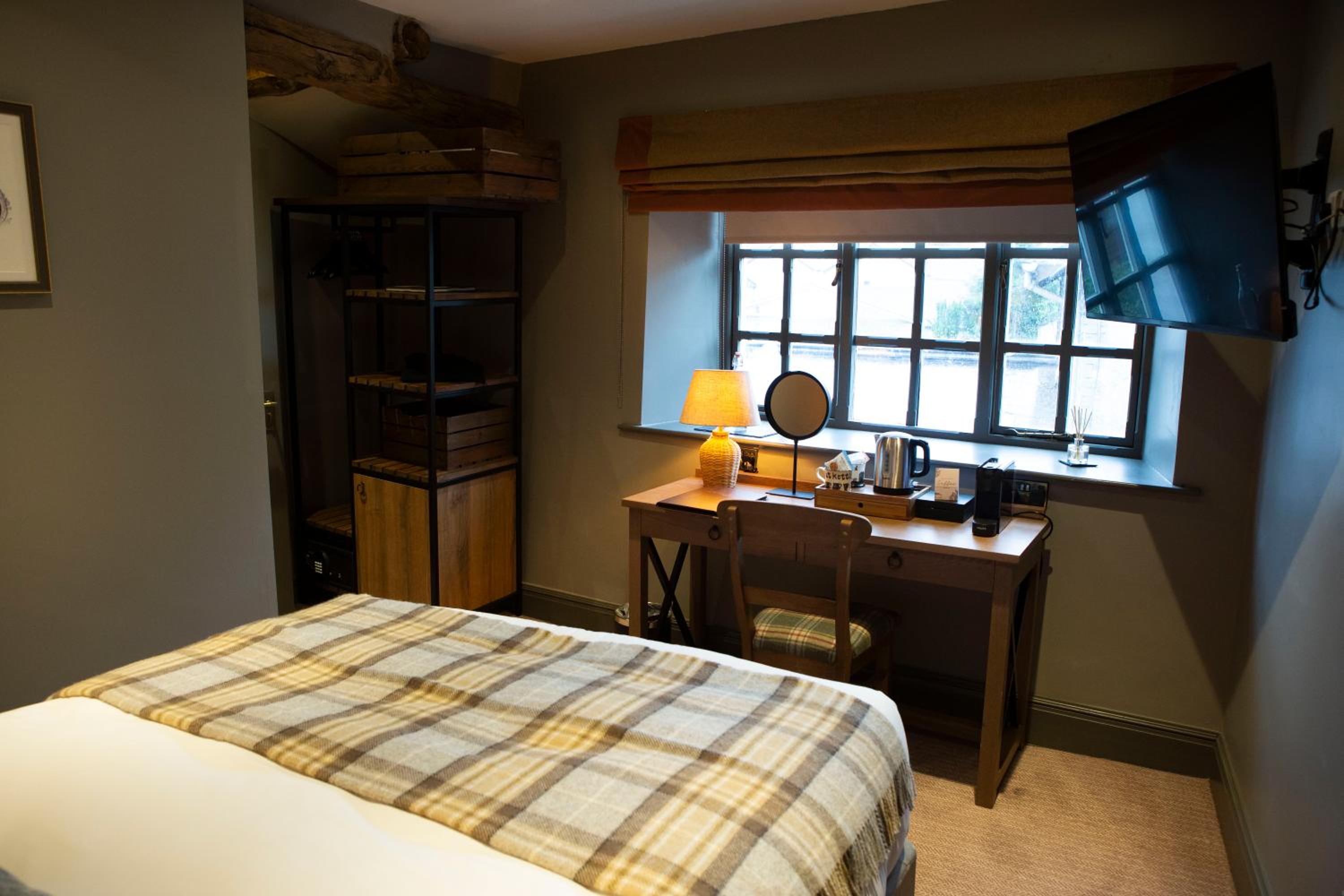 Queens Head Inn & Restaurant