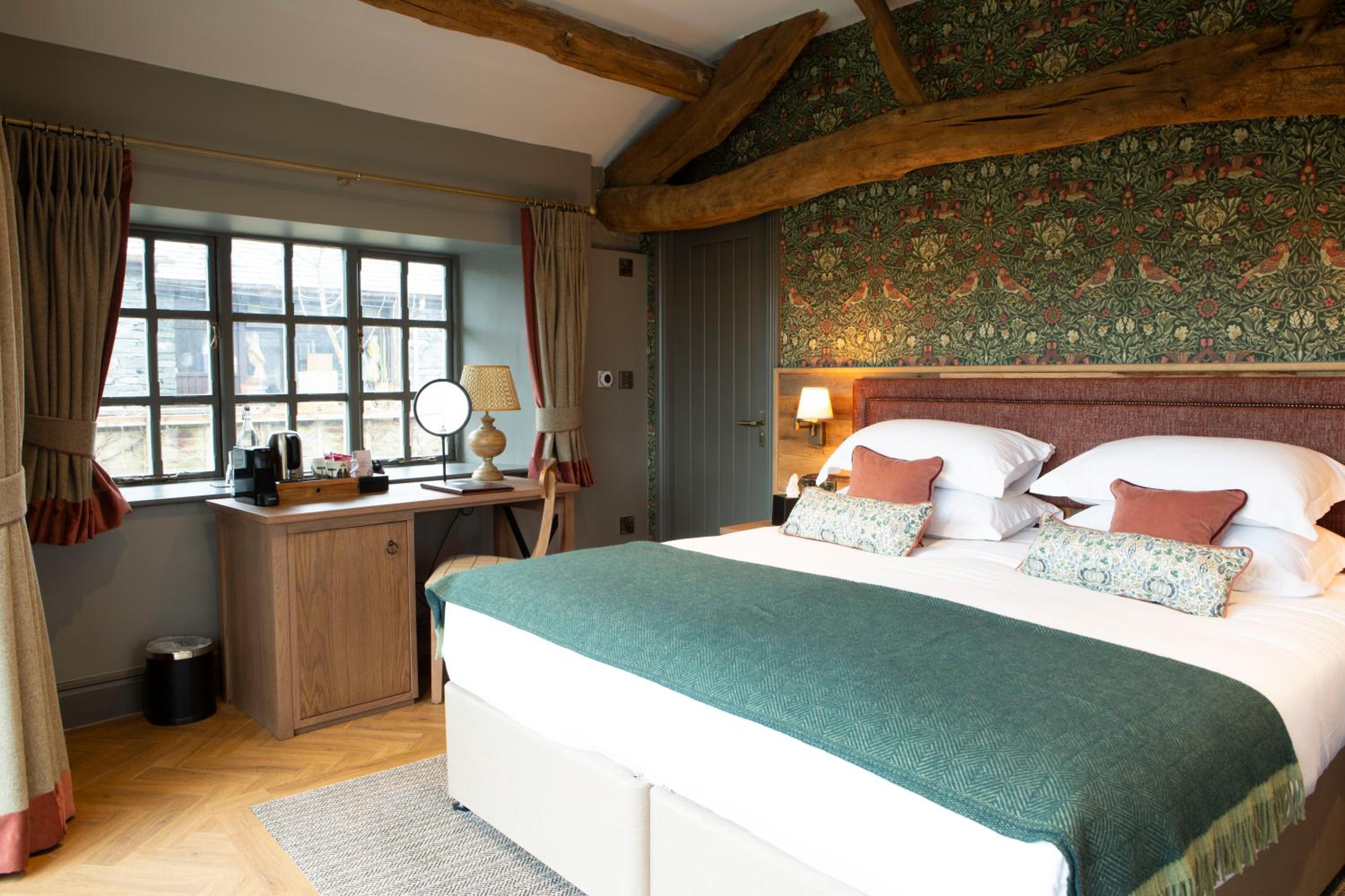 Queens Head Inn & Restaurant