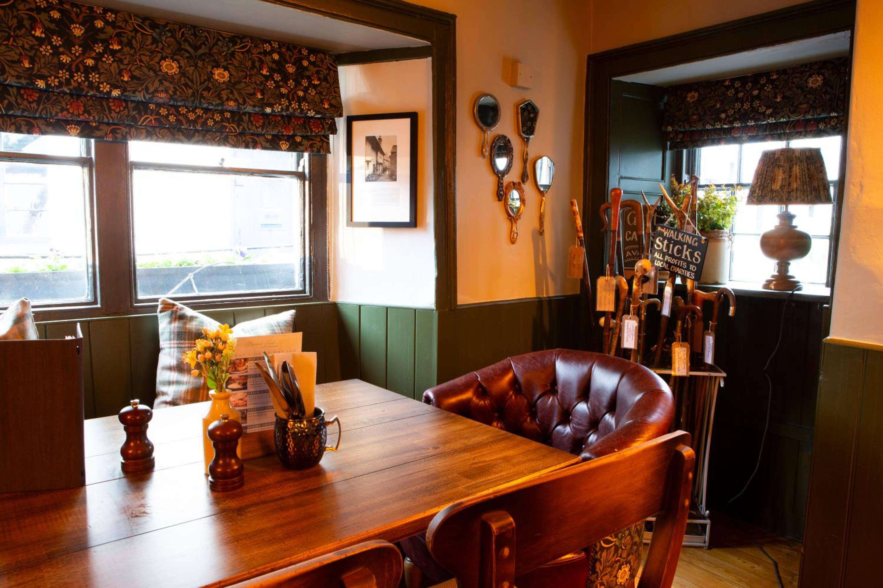 Queens Head Inn & Restaurant