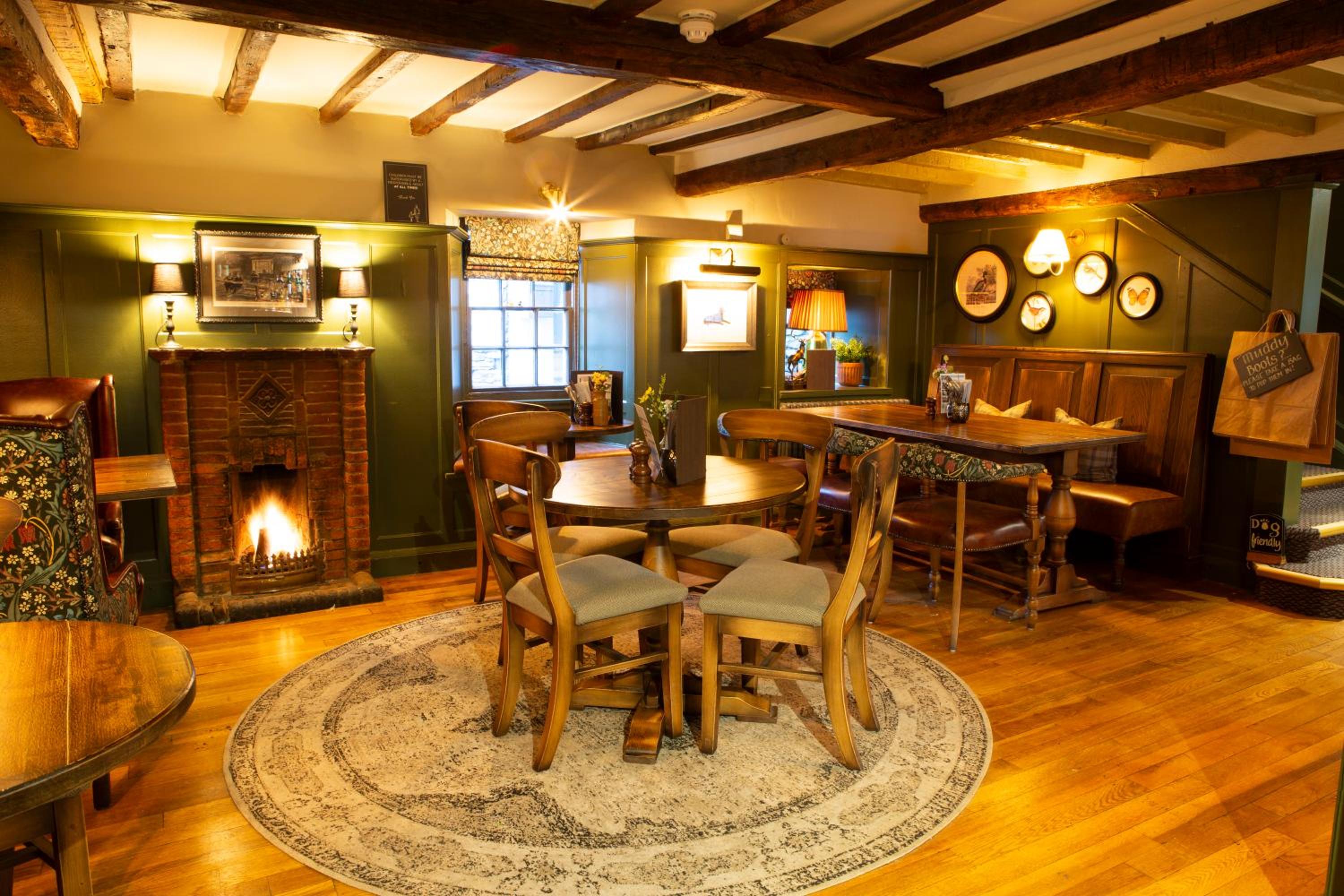 Queens Head Inn & Restaurant