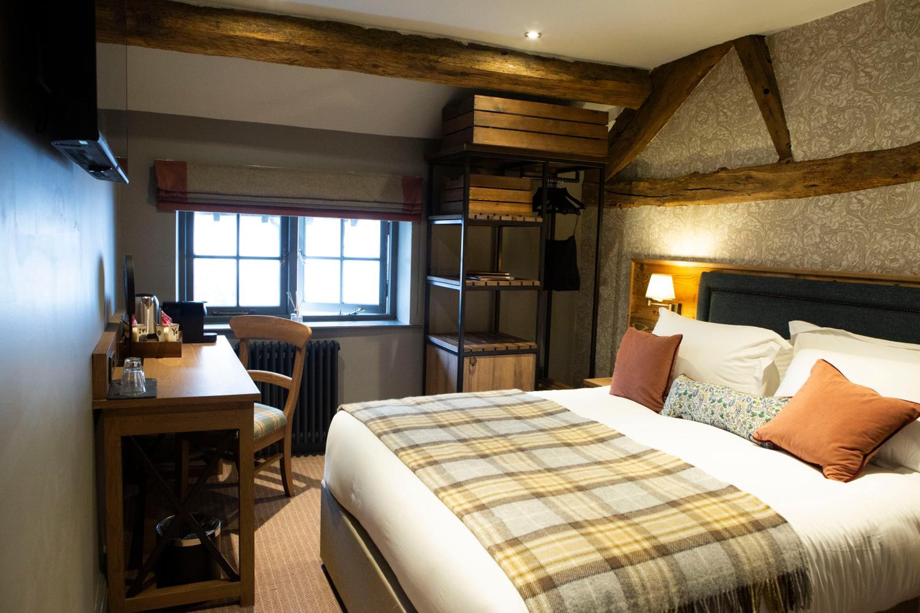 Queens Head Inn & Restaurant