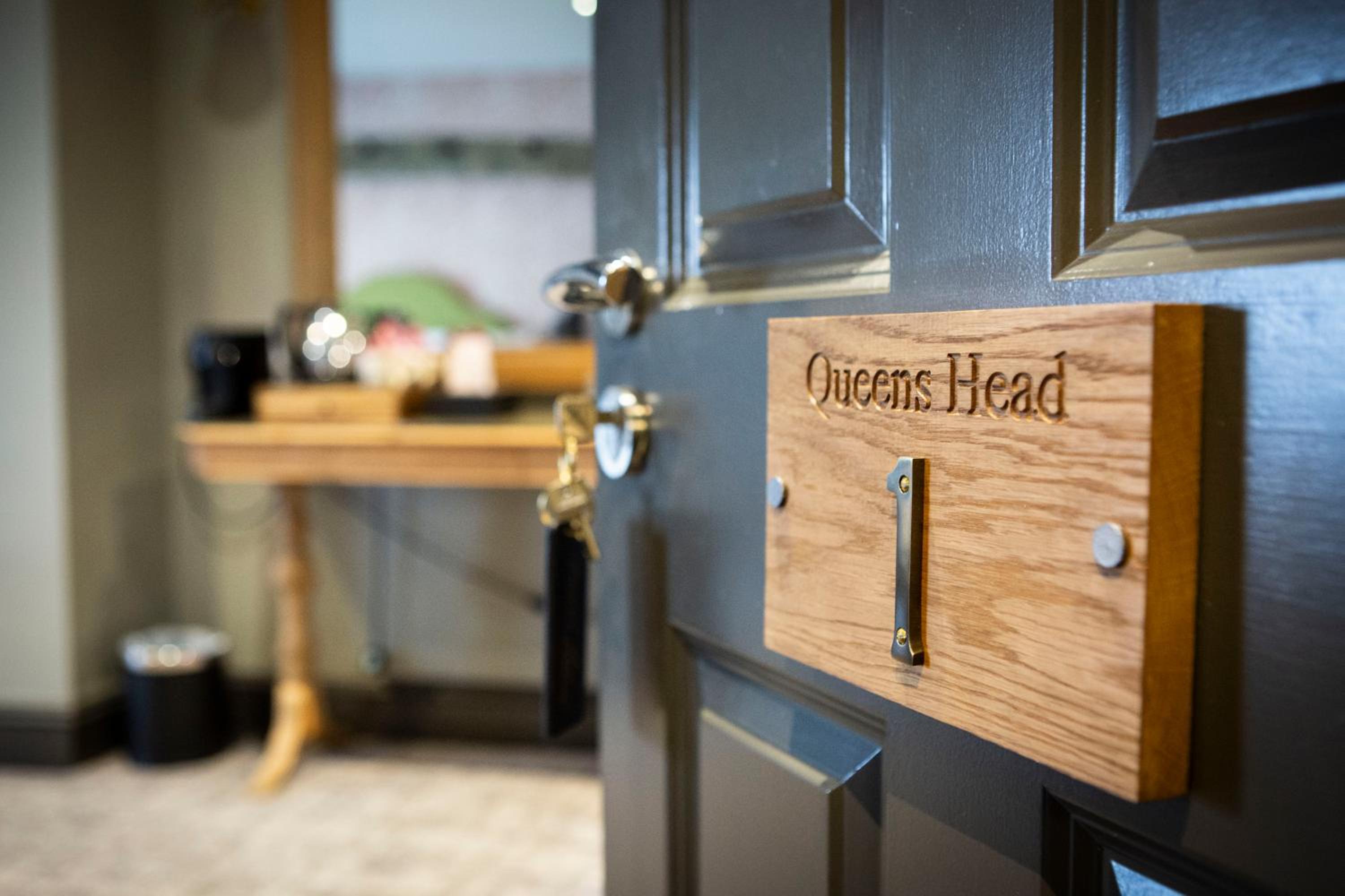 Queens Head Inn & Restaurant