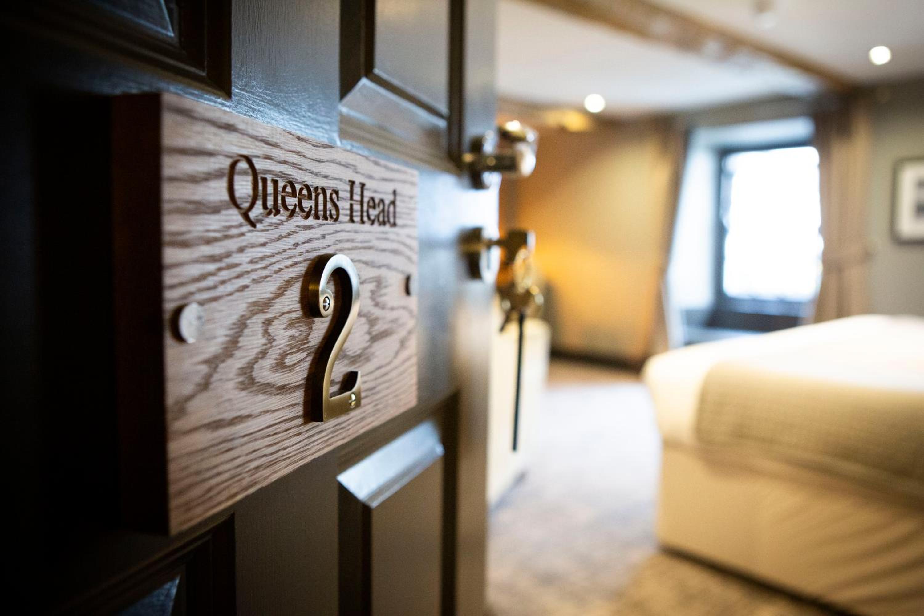 Queens Head Inn & Restaurant
