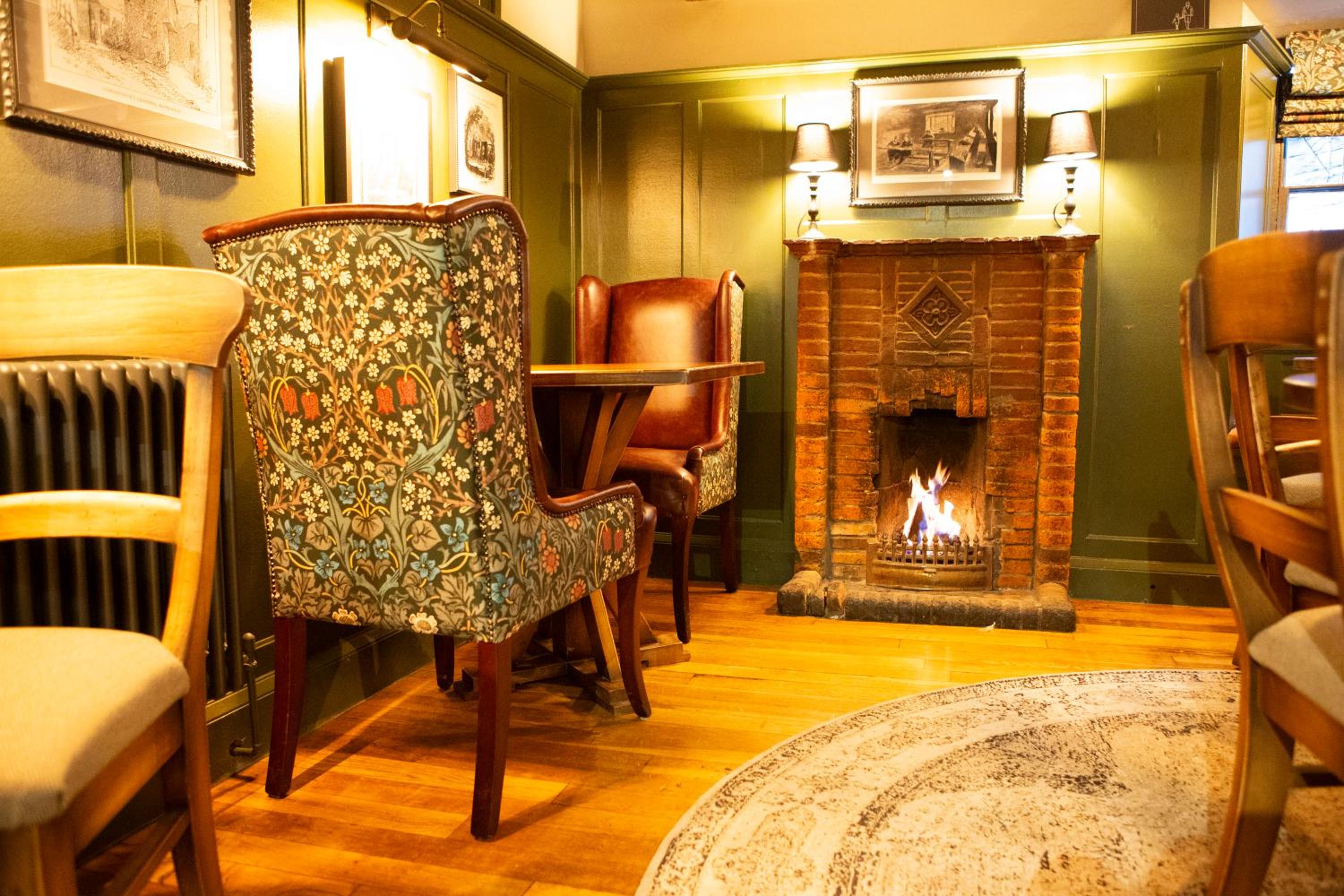 Queens Head Inn & Restaurant