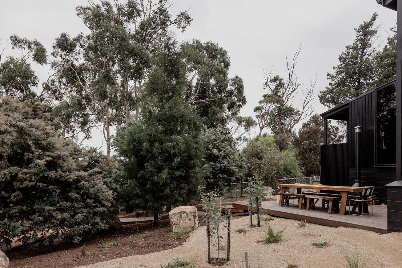 'Sisters=' - Cliff top cabin with hot tub