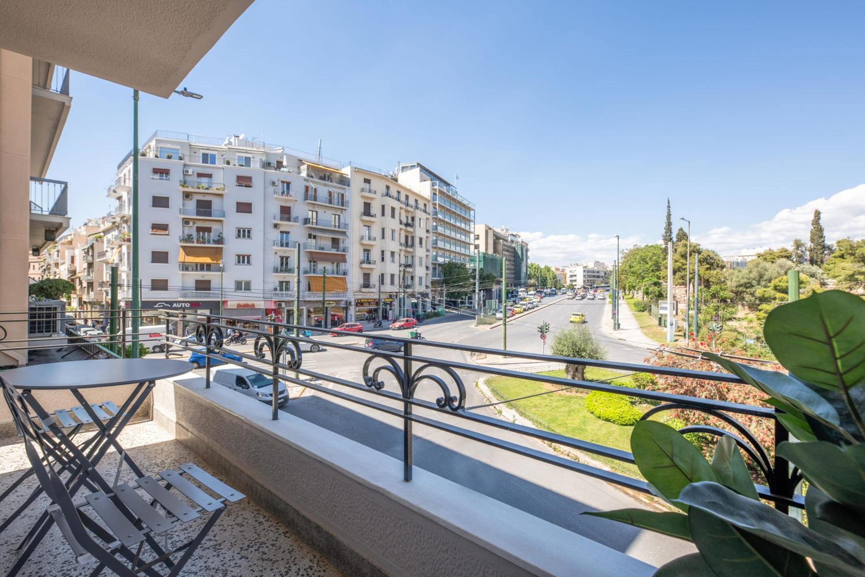 DIOS Zeus Temple View 1 Bedroom Apartment