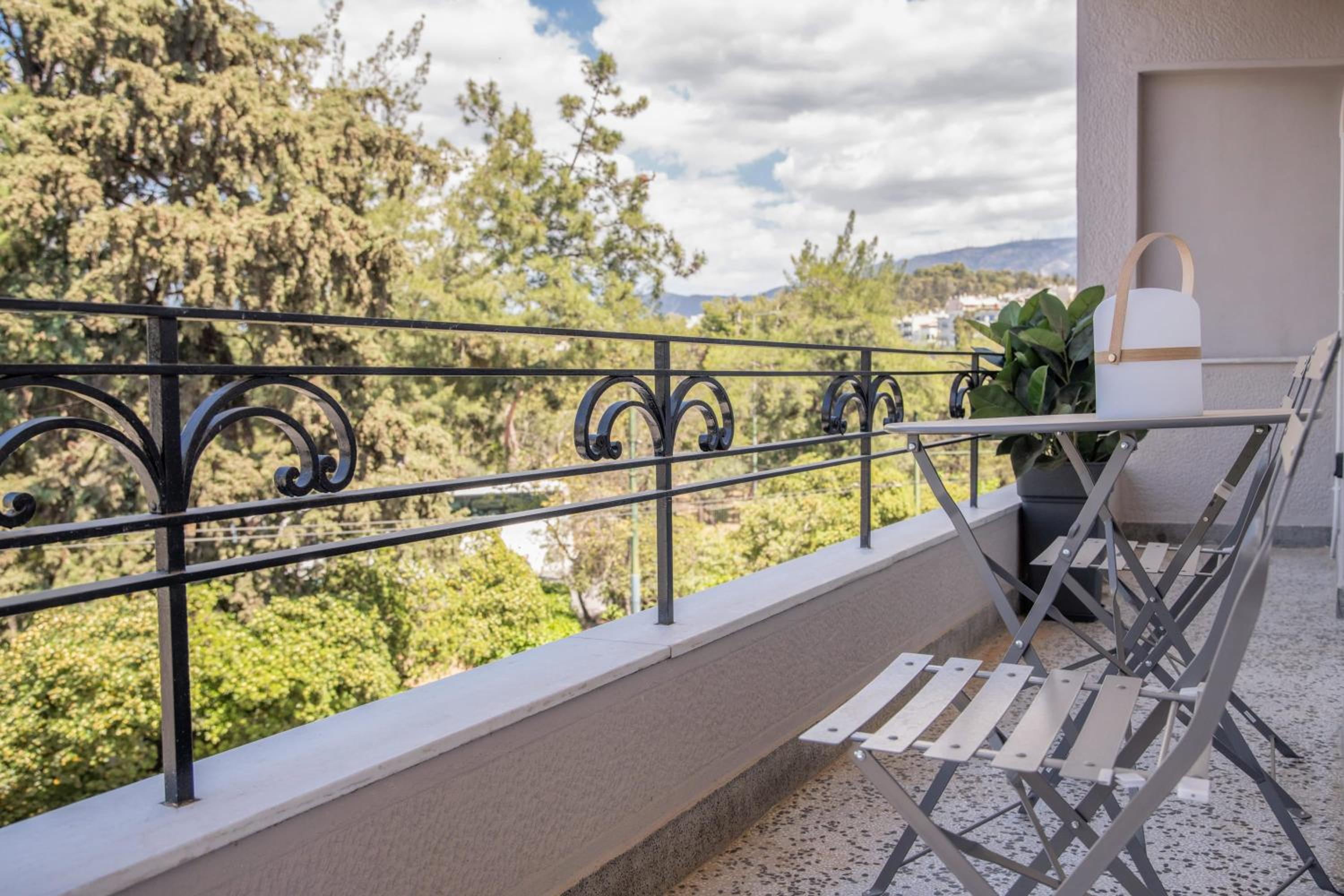 DIOS Zeus Temple View 1 Bedroom Apartment