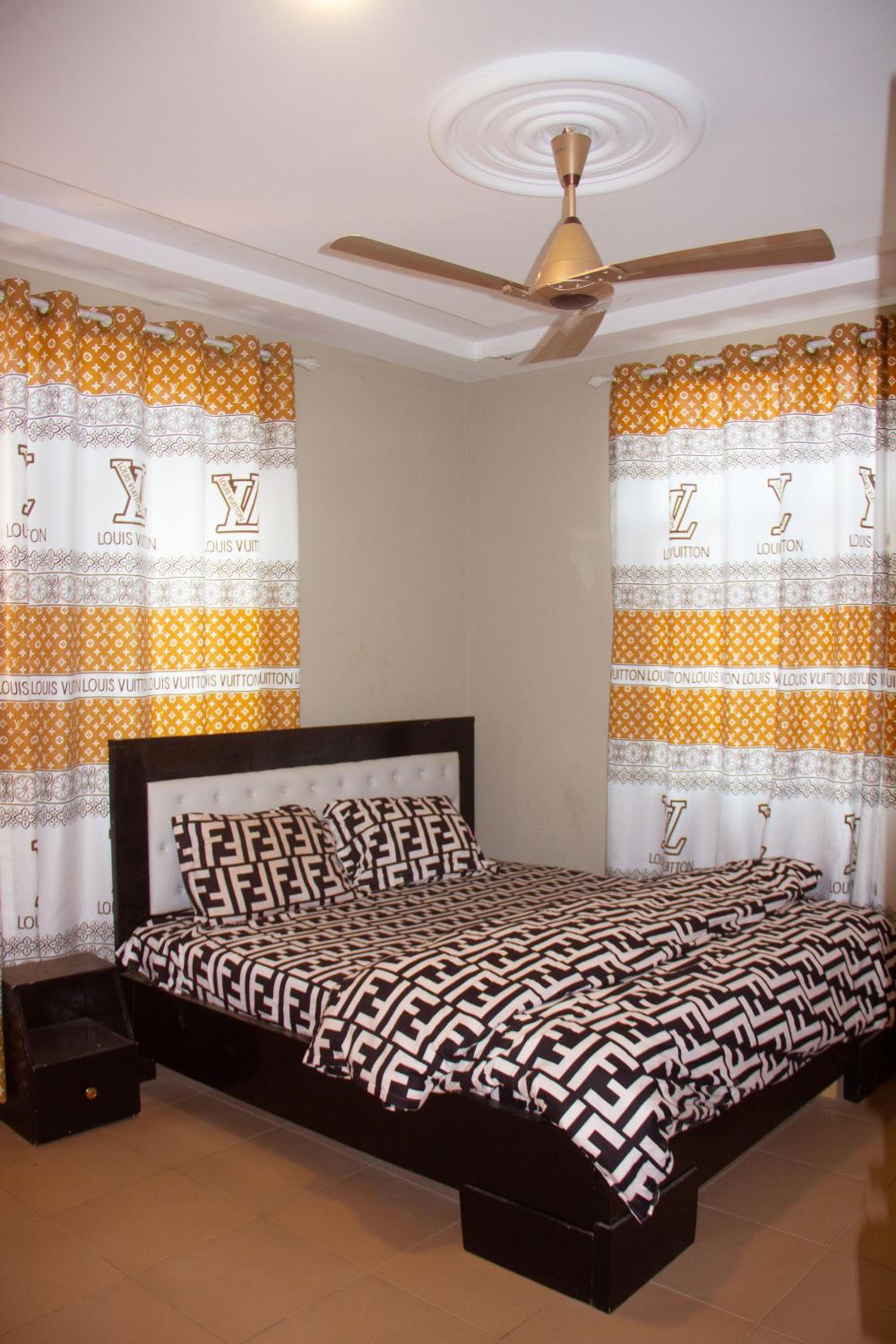 Maakyere Apartments