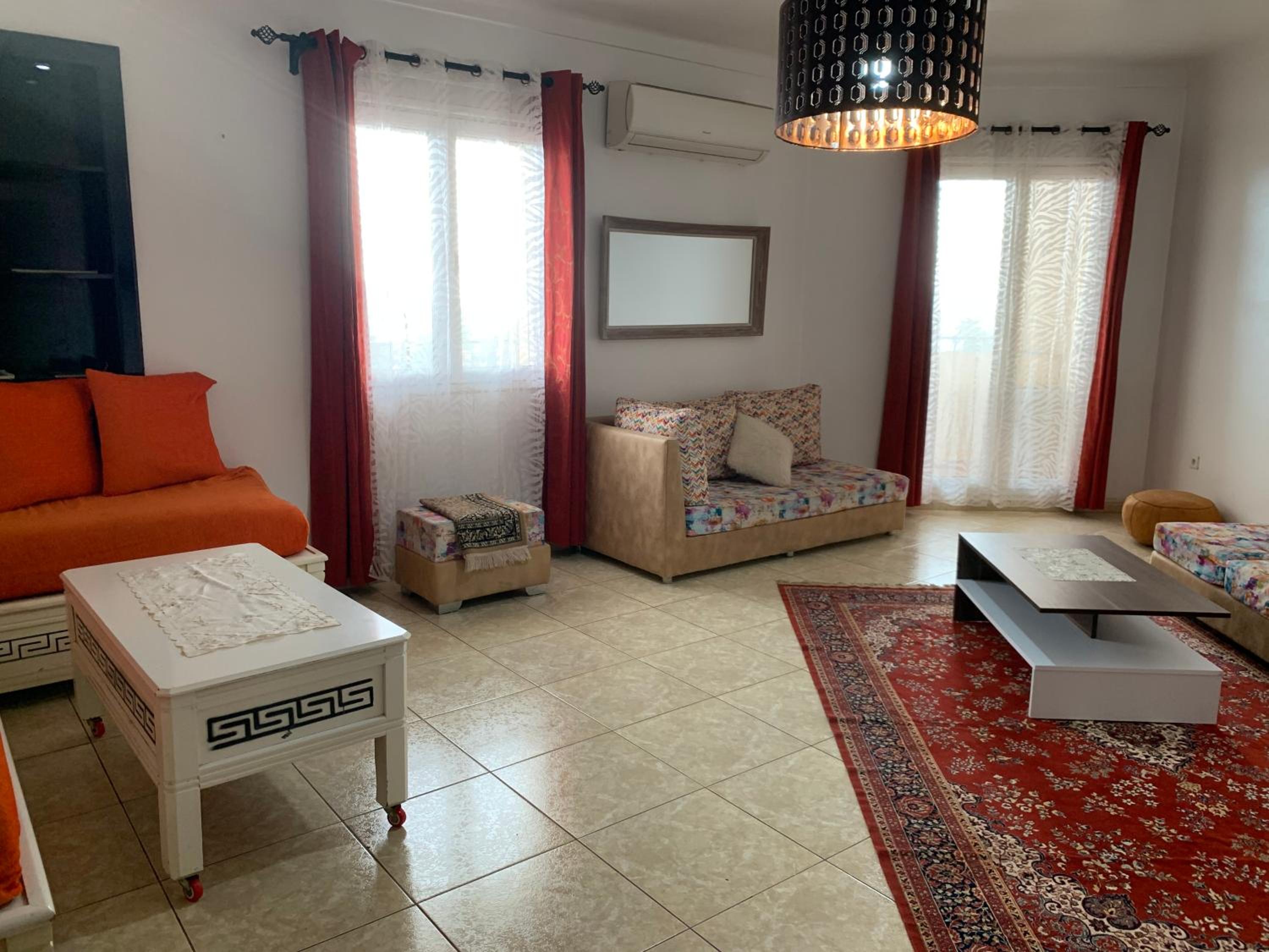 Splendide appartement style new-yorkais de 180 m2 à mobilart vue mer pour famille uniquement