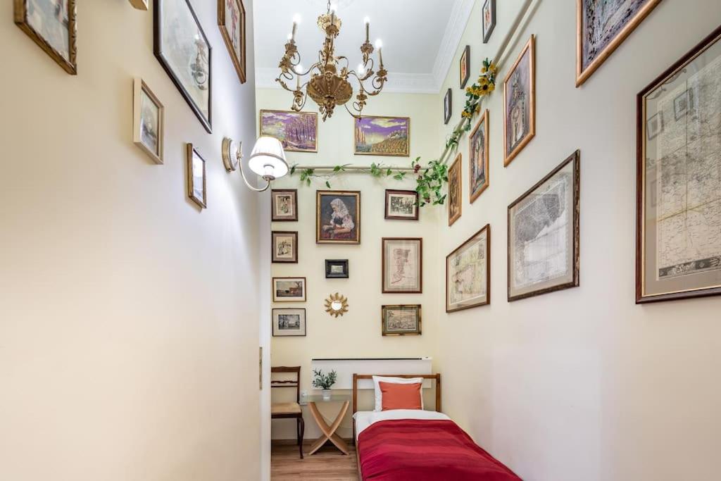 Rákóczi Central Apartment view 4